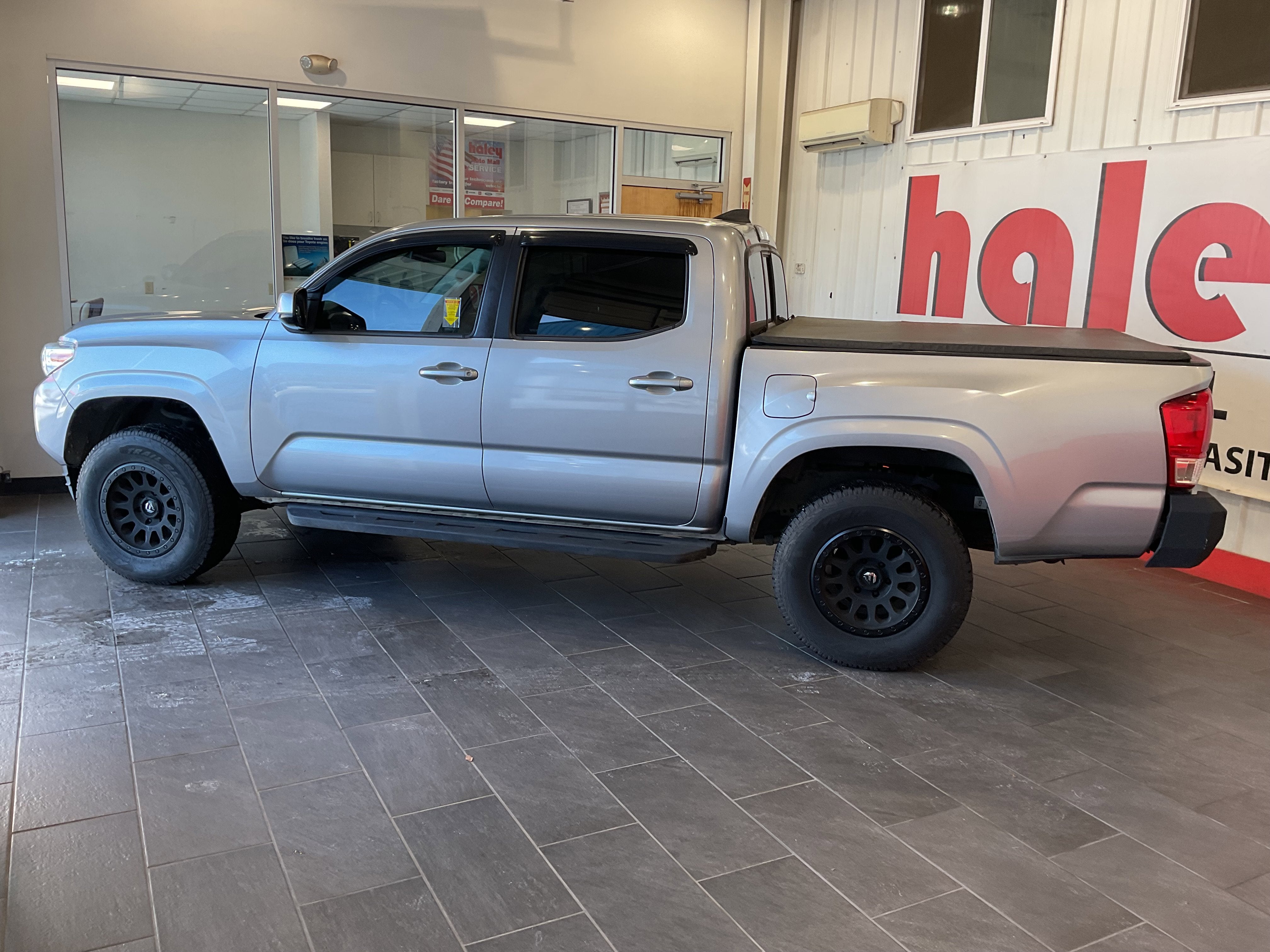 2018 Toyota Tacoma SR