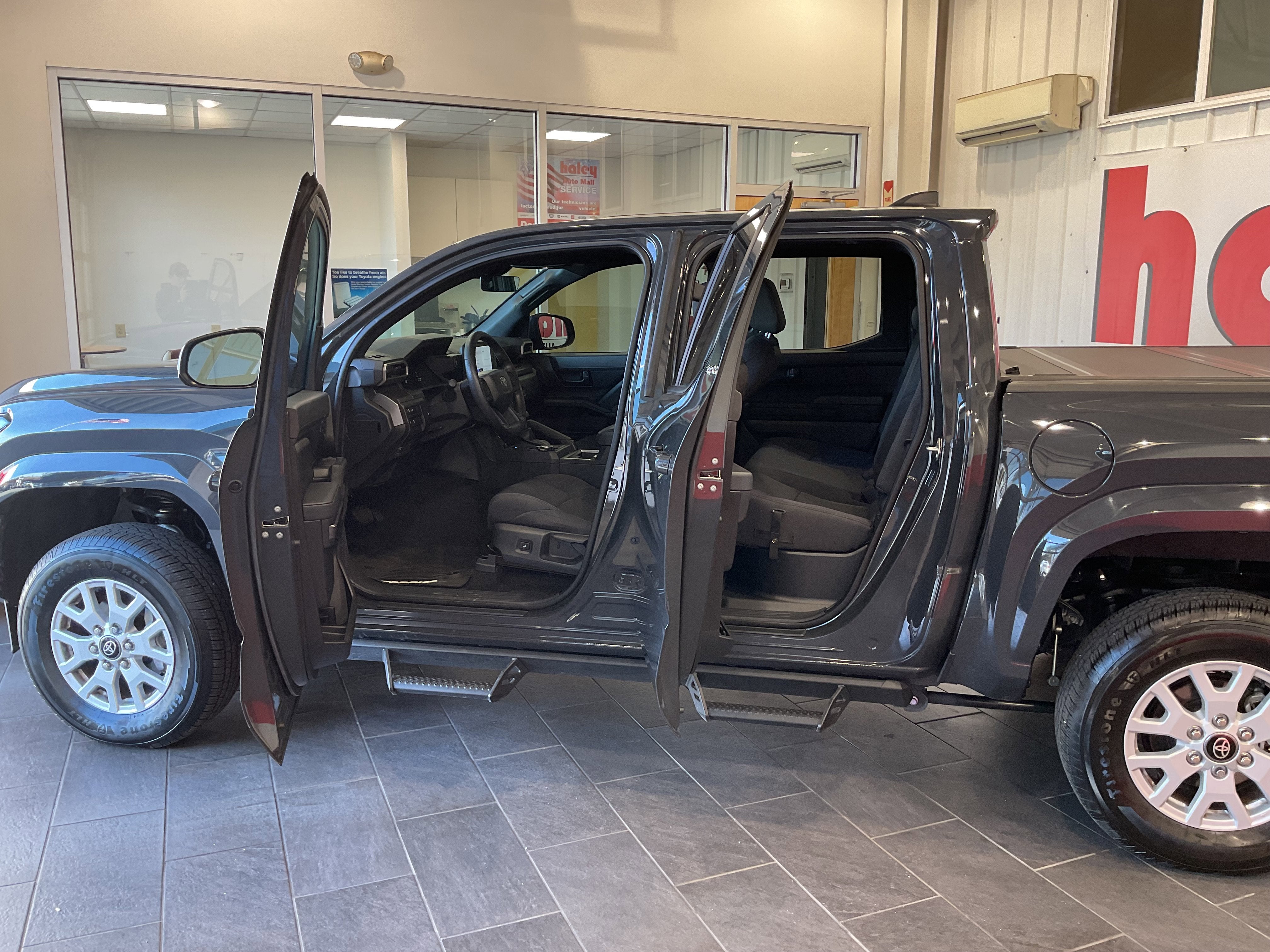 2024 Toyota Tacoma 4WD SR5