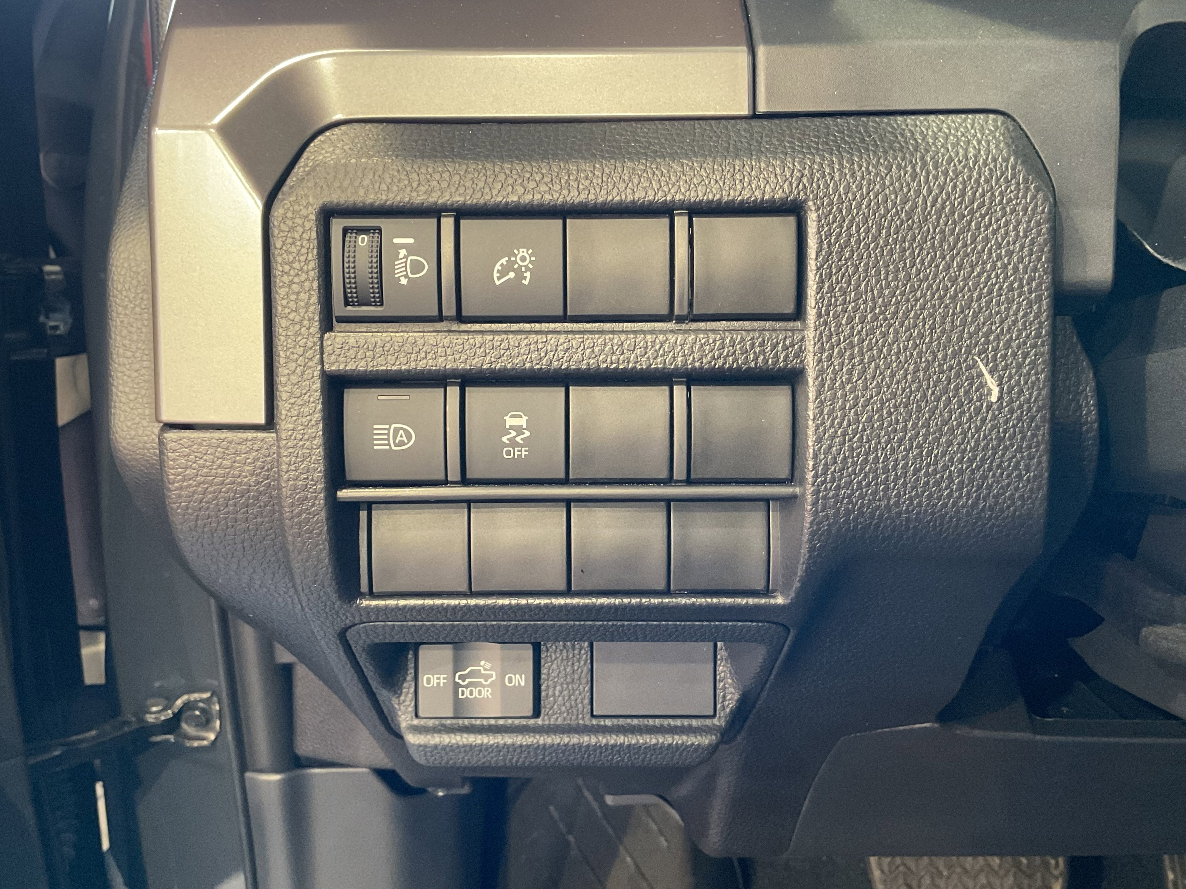 2024 Toyota Tacoma 4WD SR5