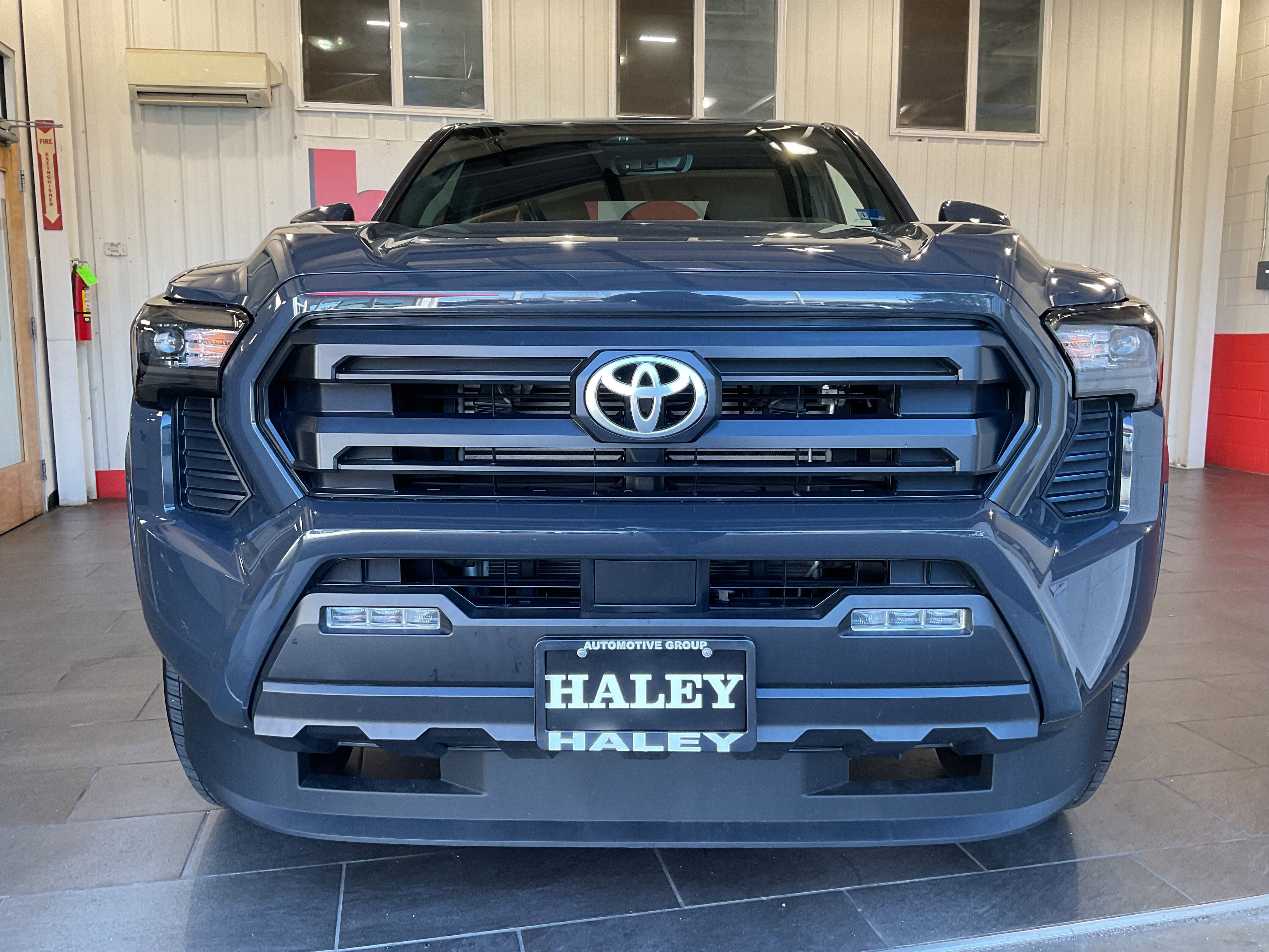 2024 Toyota Tacoma 4WD SR5