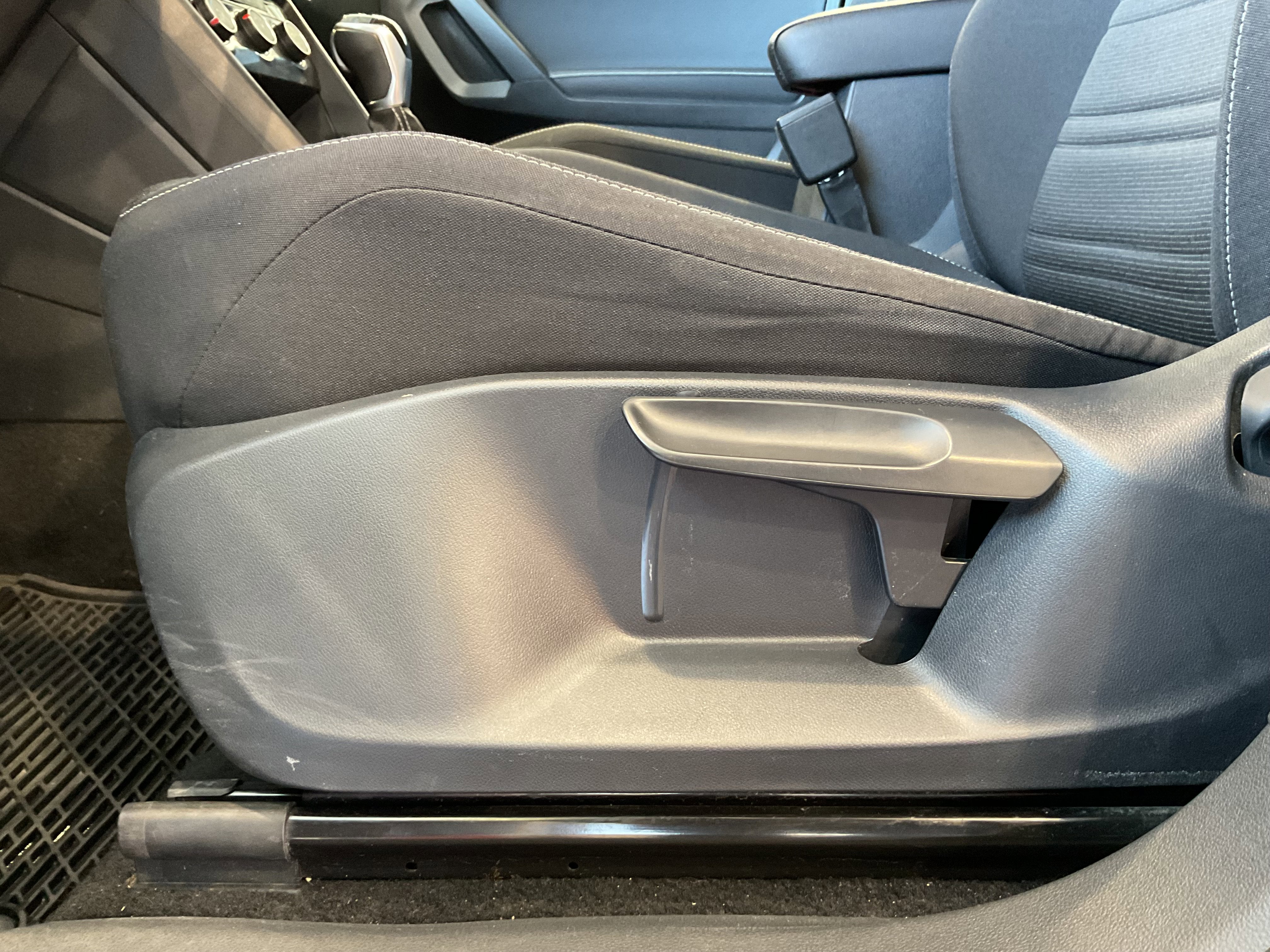 2022 Volkswagen Tiguan S