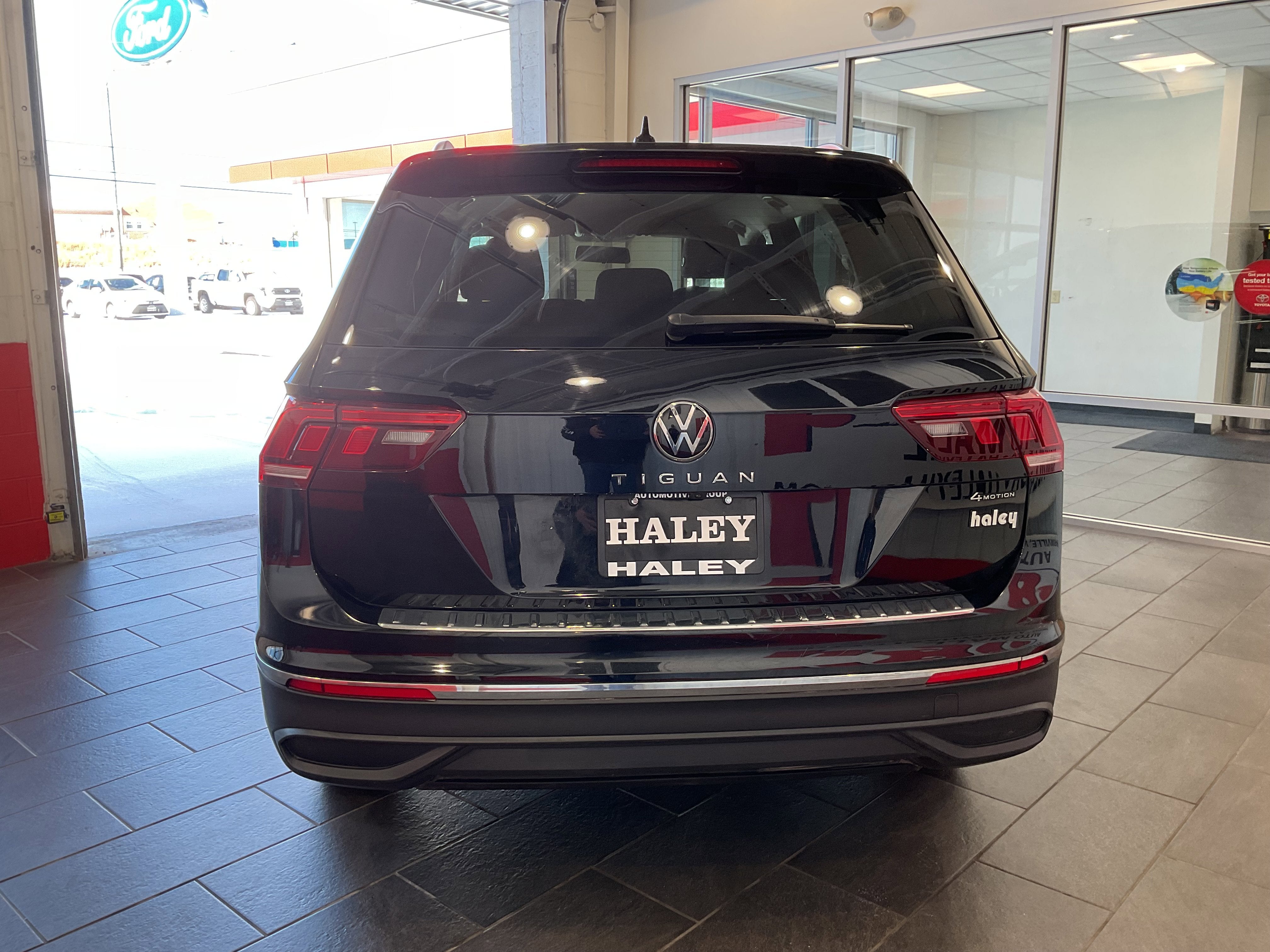 2022 Volkswagen Tiguan S