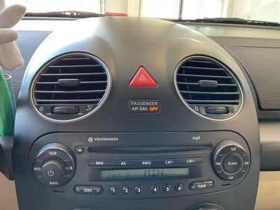 2010 Volkswagen New Beetle Coupe Base