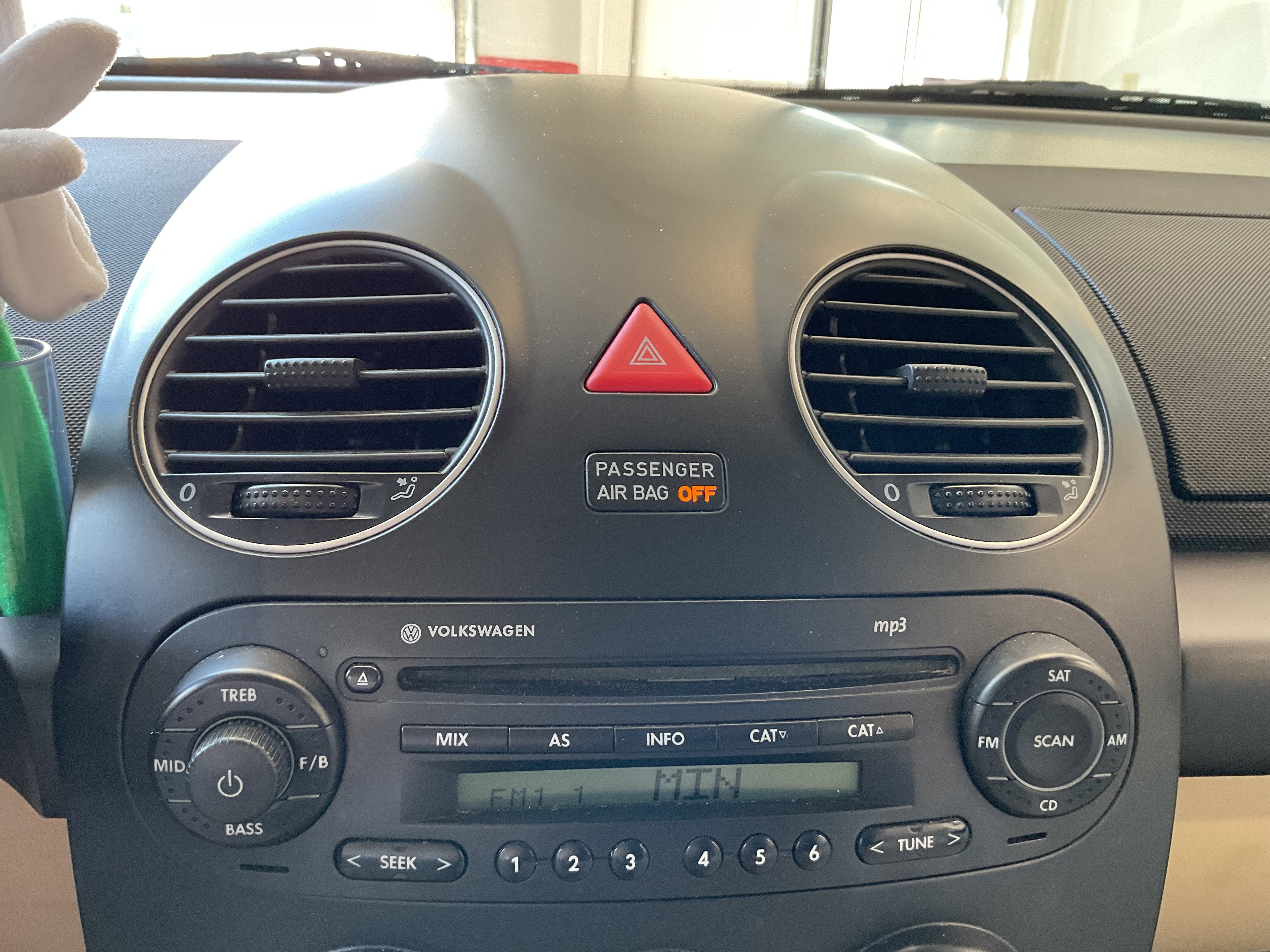 2010 Volkswagen New Beetle Coupe Base