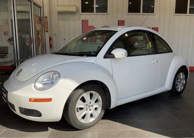 2010 Volkswagen New Beetle Coupe Base