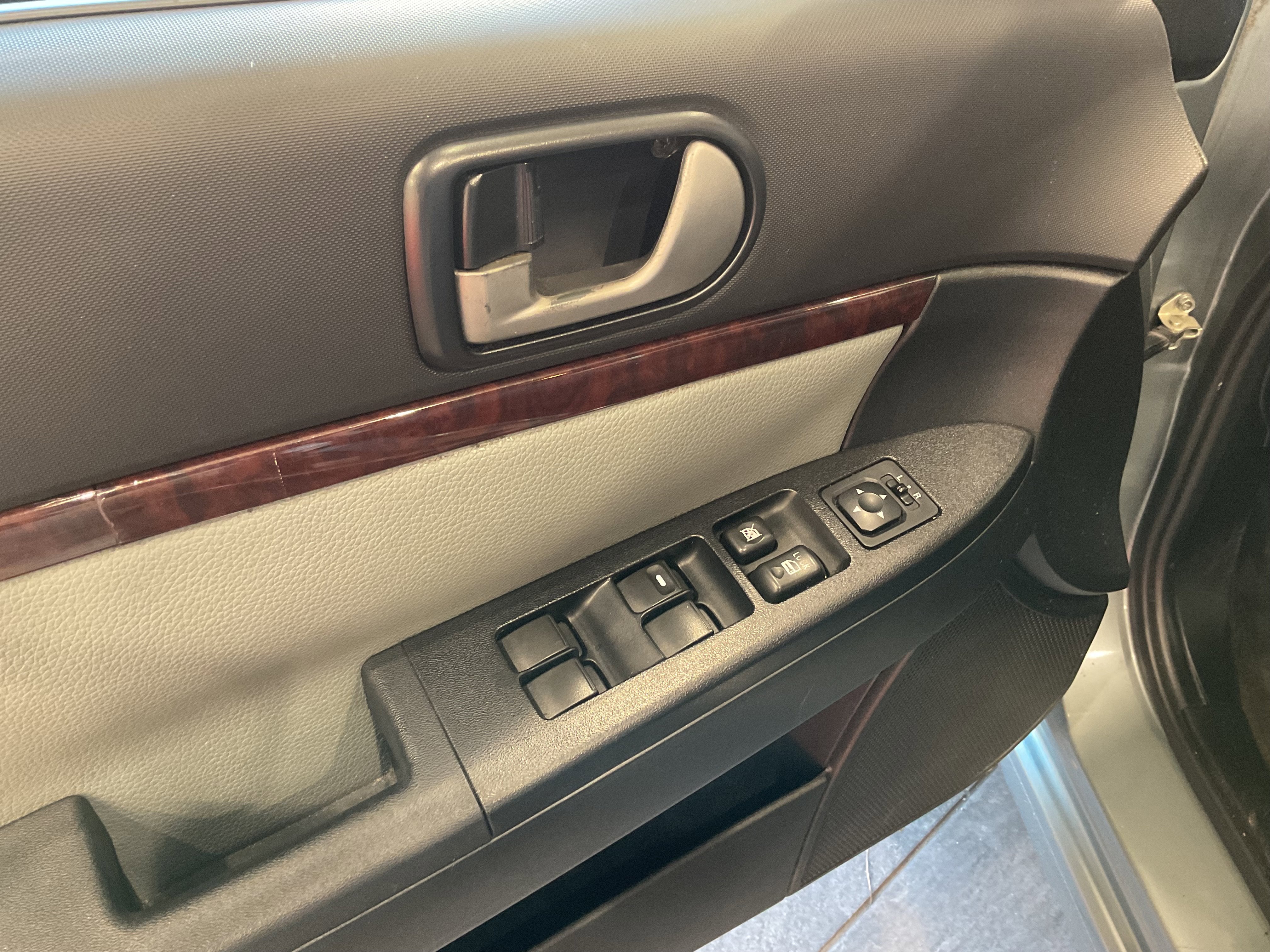 2009 Mitsubishi Galant ES