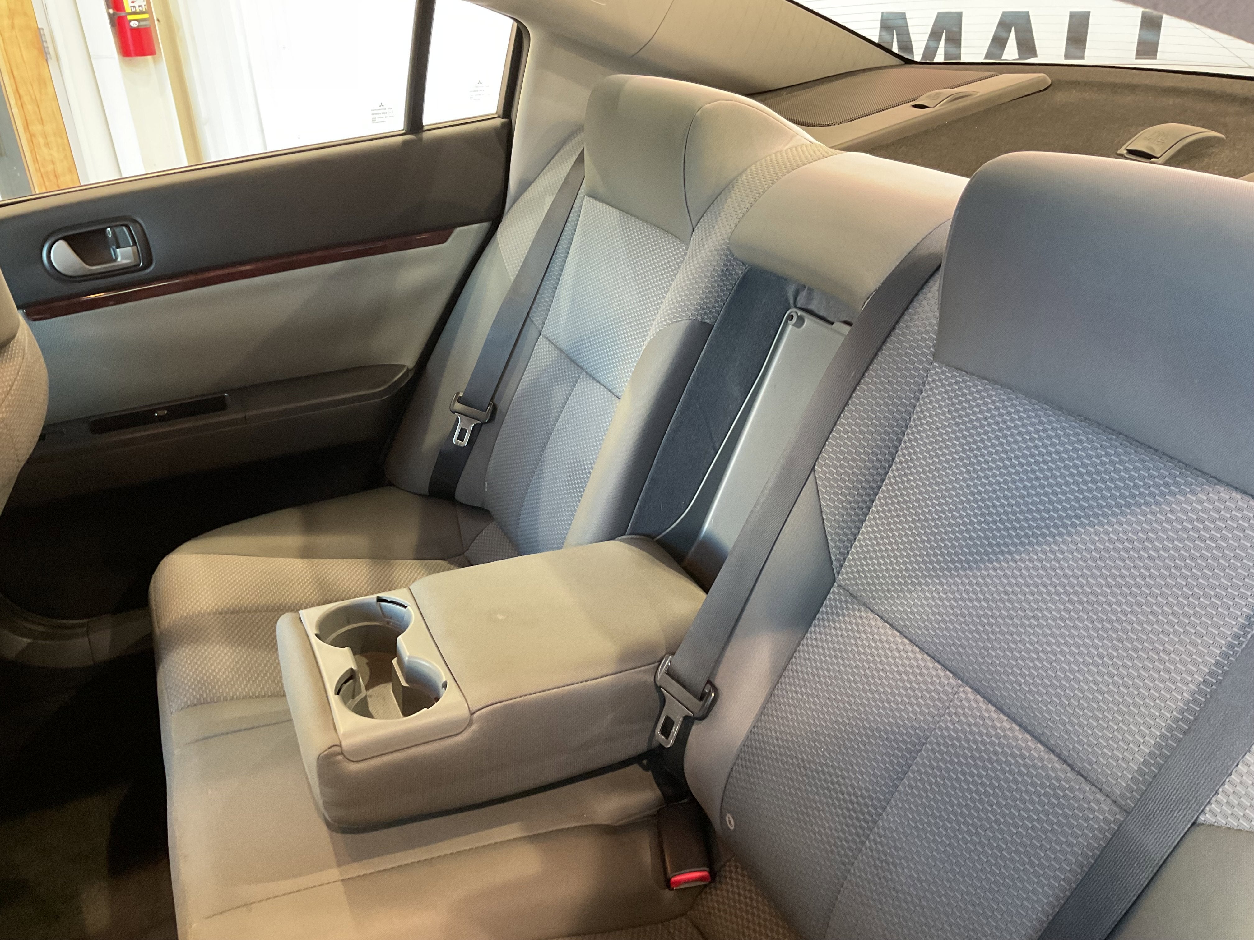 2009 Mitsubishi Galant ES