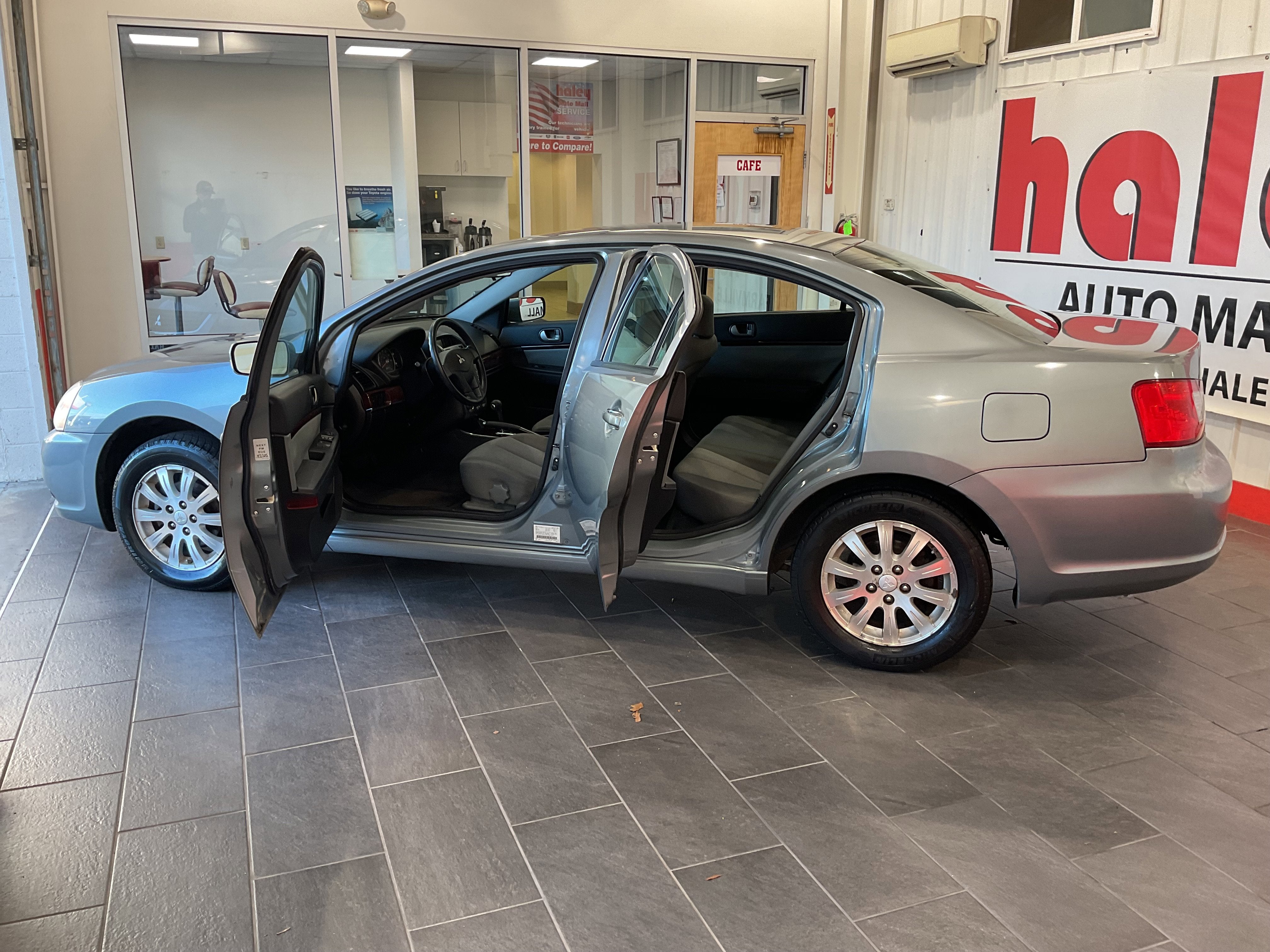 2009 Mitsubishi Galant ES