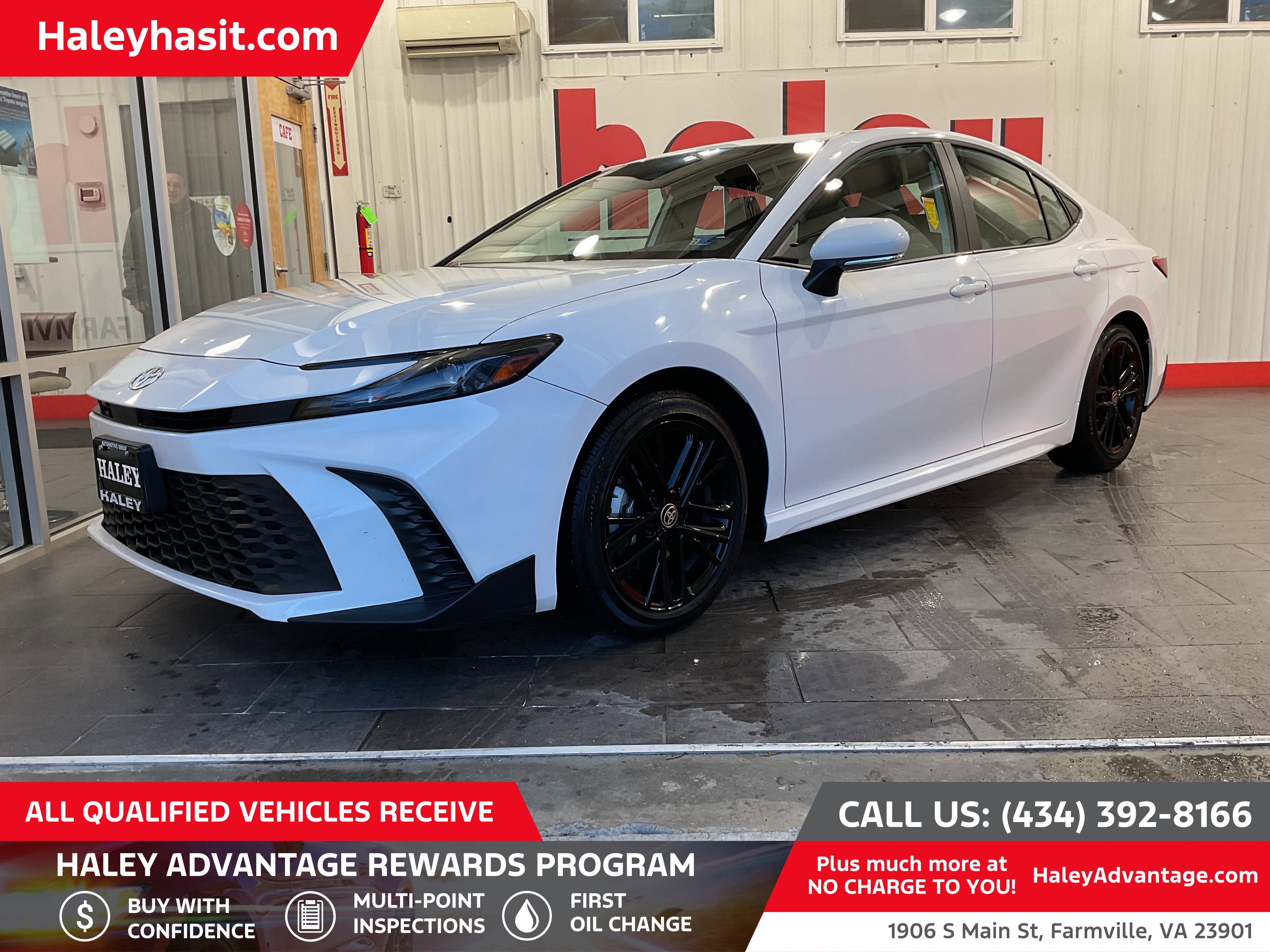 2025 Toyota Camry SE