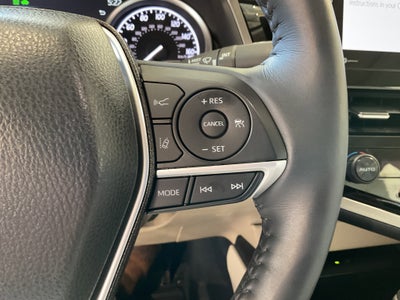 2023 Toyota Camry Hybrid XLE