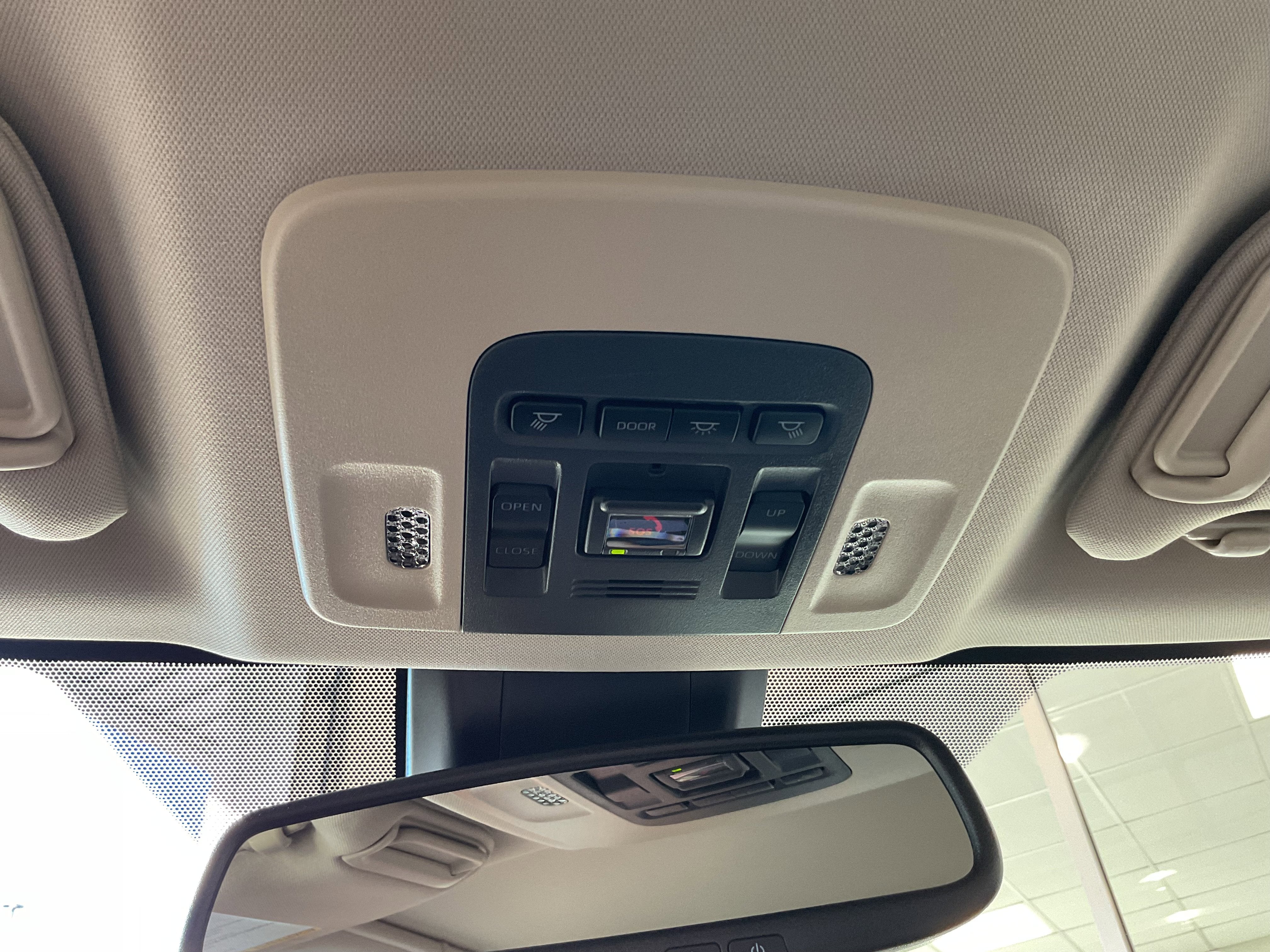 2023 Toyota Camry Hybrid XLE