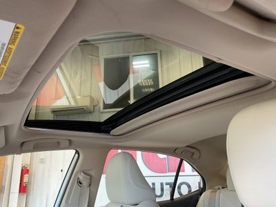 2023 Toyota Camry Hybrid XLE