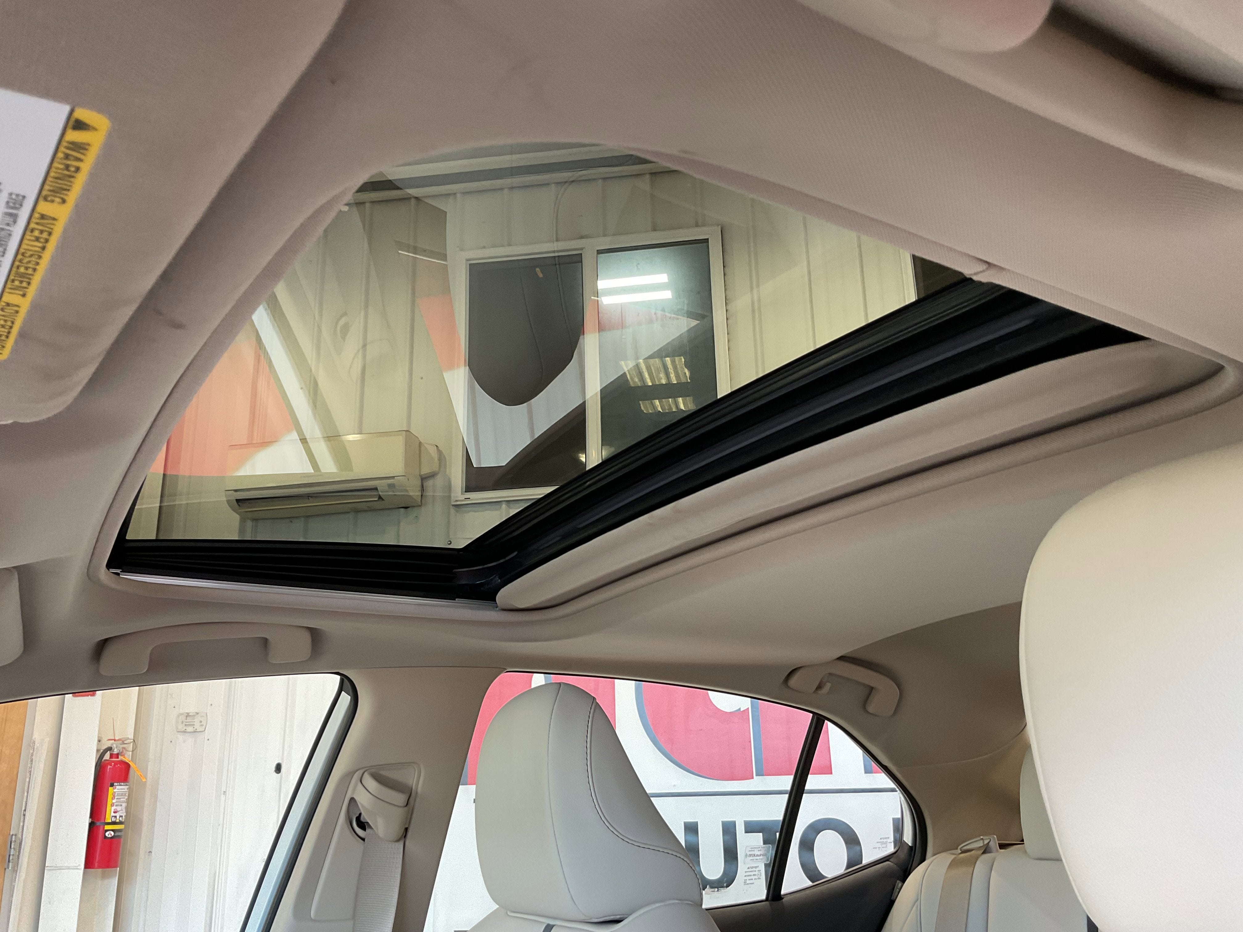 2023 Toyota Camry Hybrid XLE