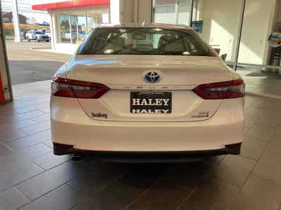 2023 Toyota Camry Hybrid XLE
