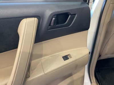 2012 Toyota Highlander Base