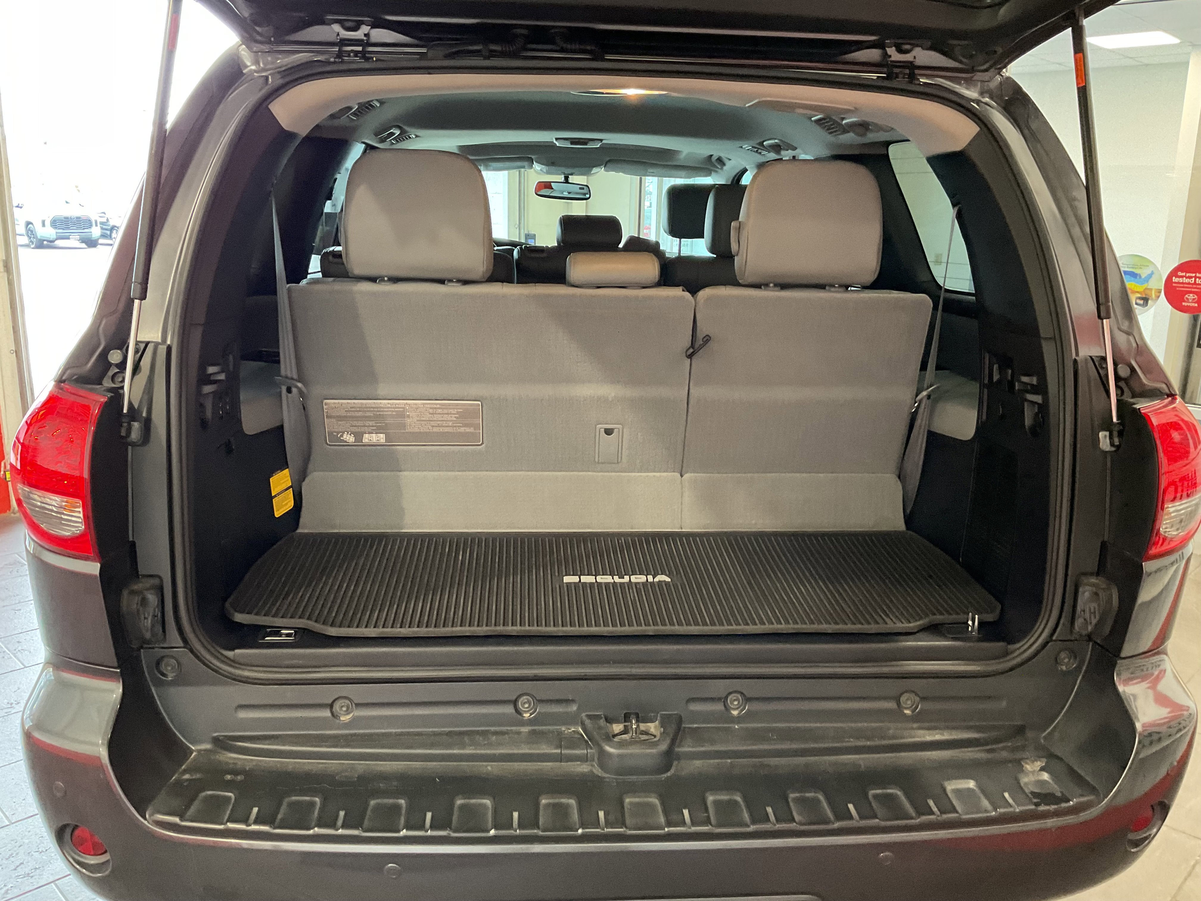 2017 Toyota Sequoia SR5