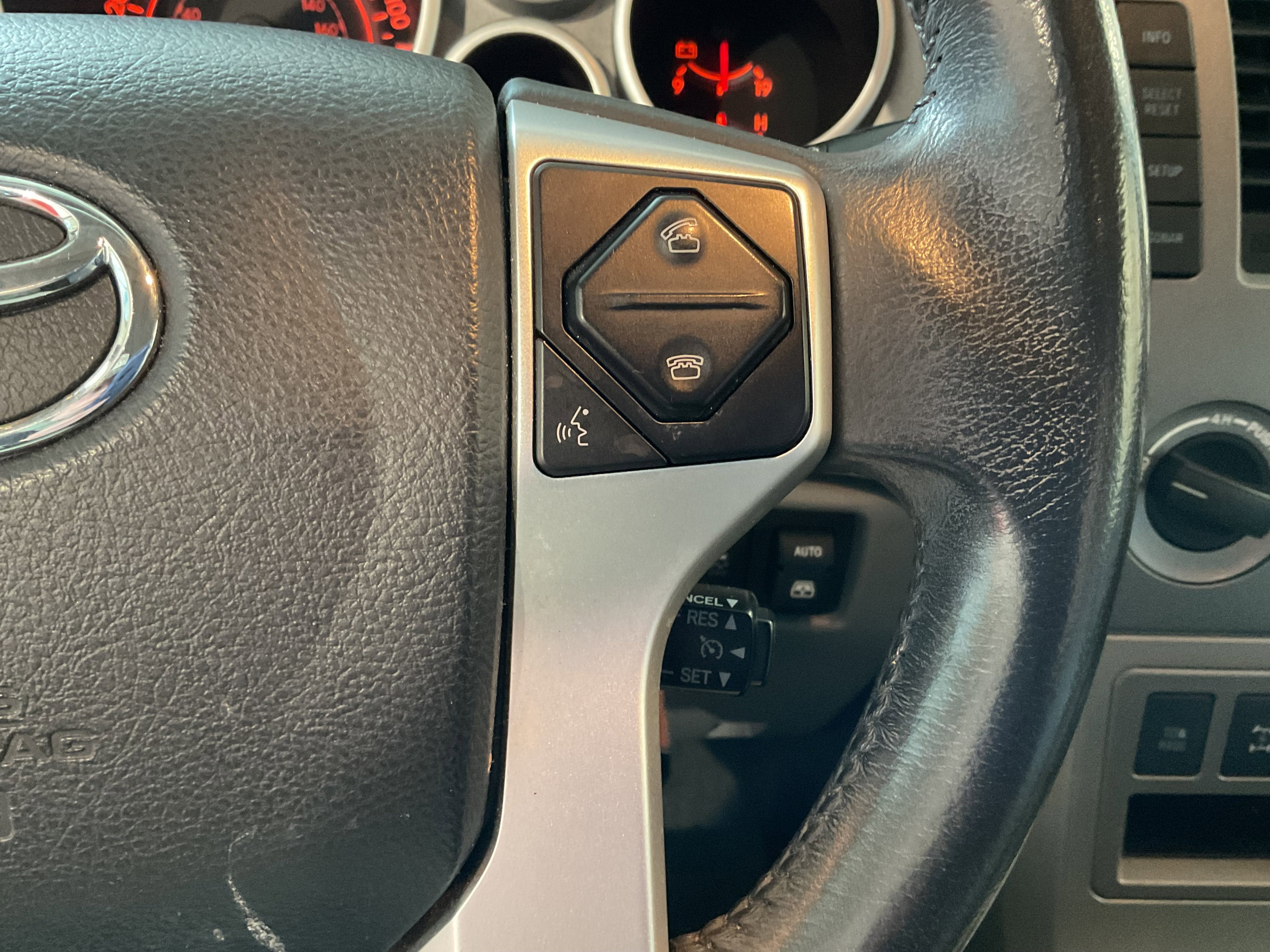 2017 Toyota Sequoia SR5