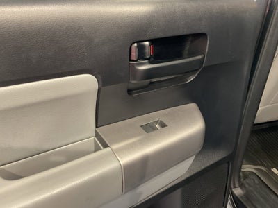 2017 Toyota Sequoia SR5