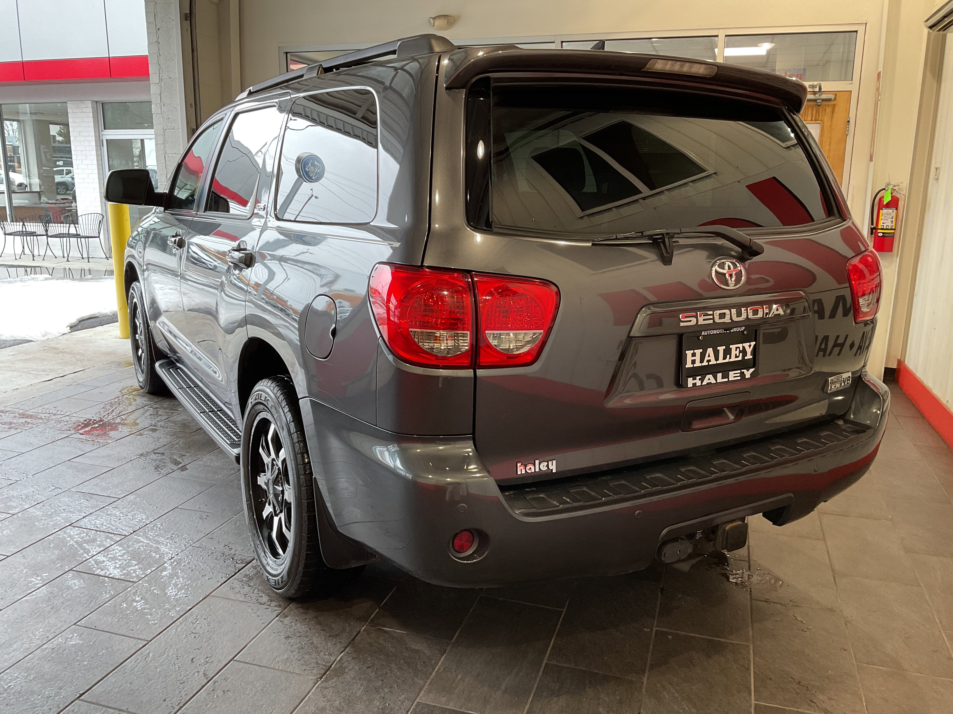 2017 Toyota Sequoia SR5