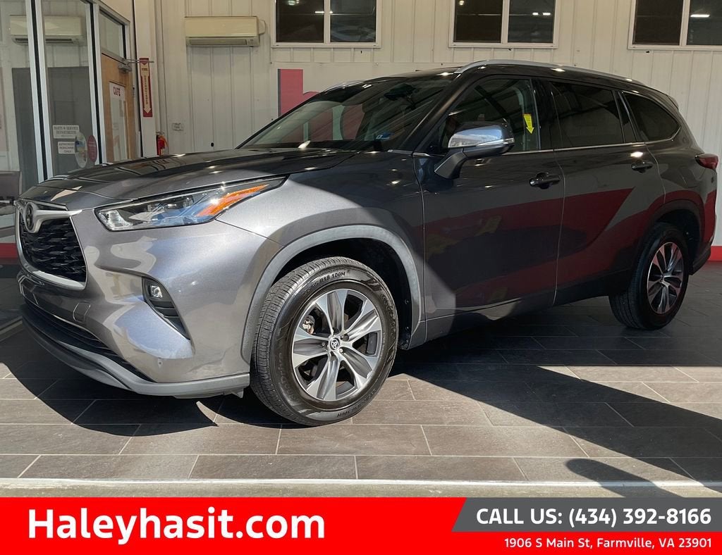 2022 Toyota Highlander XLE