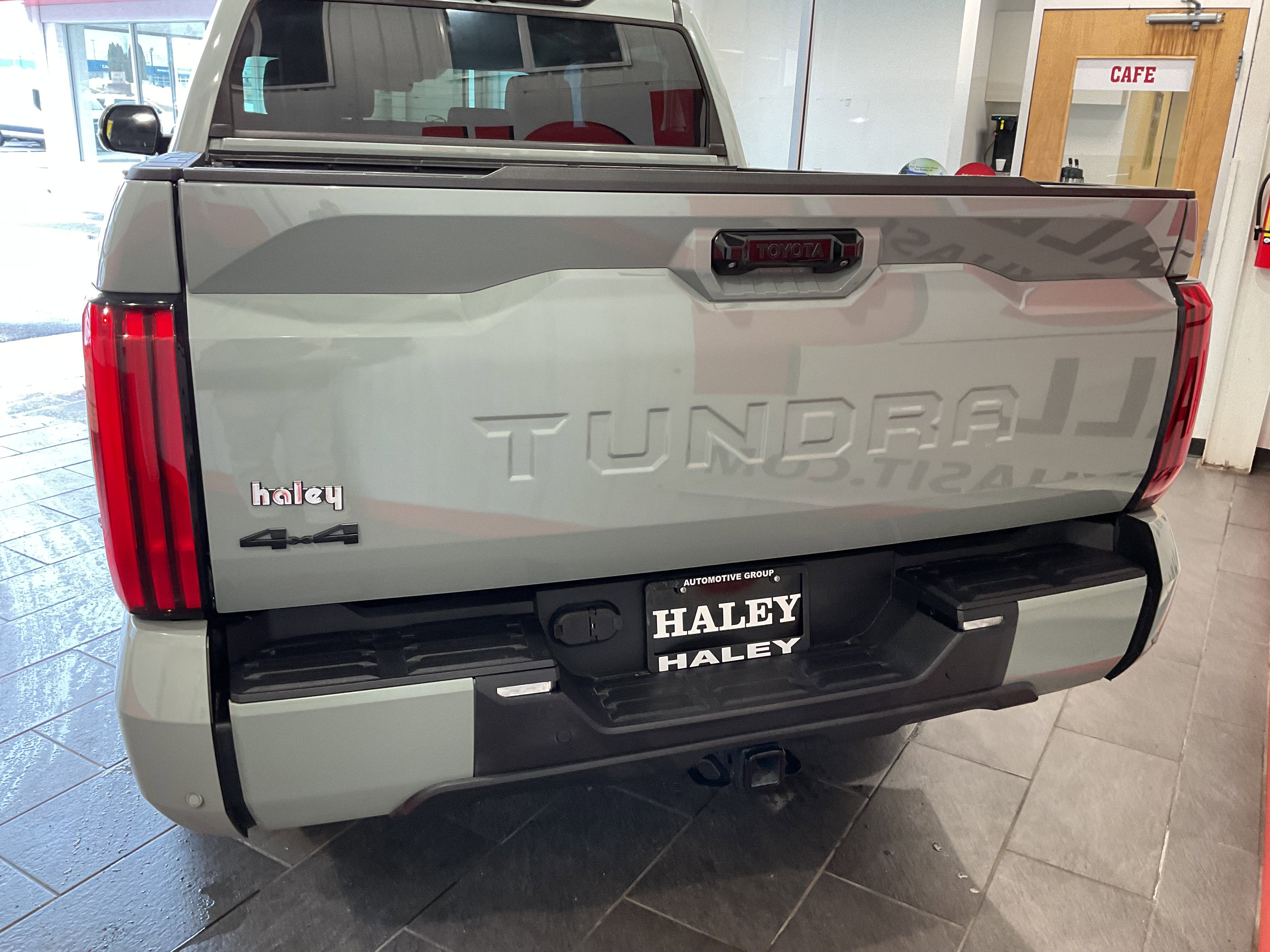 2022 Toyota Tundra SR5