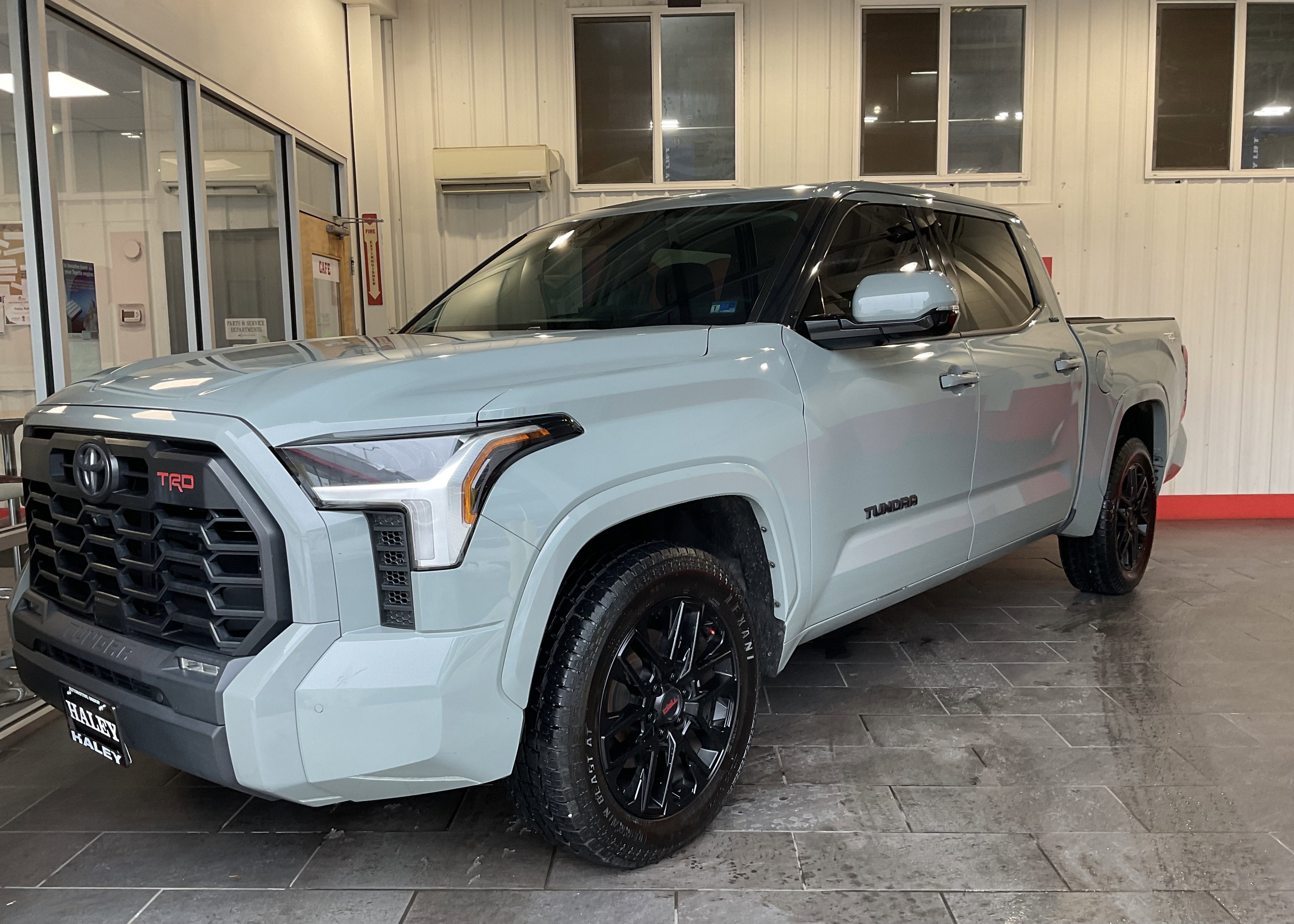 2022 Toyota Tundra SR5