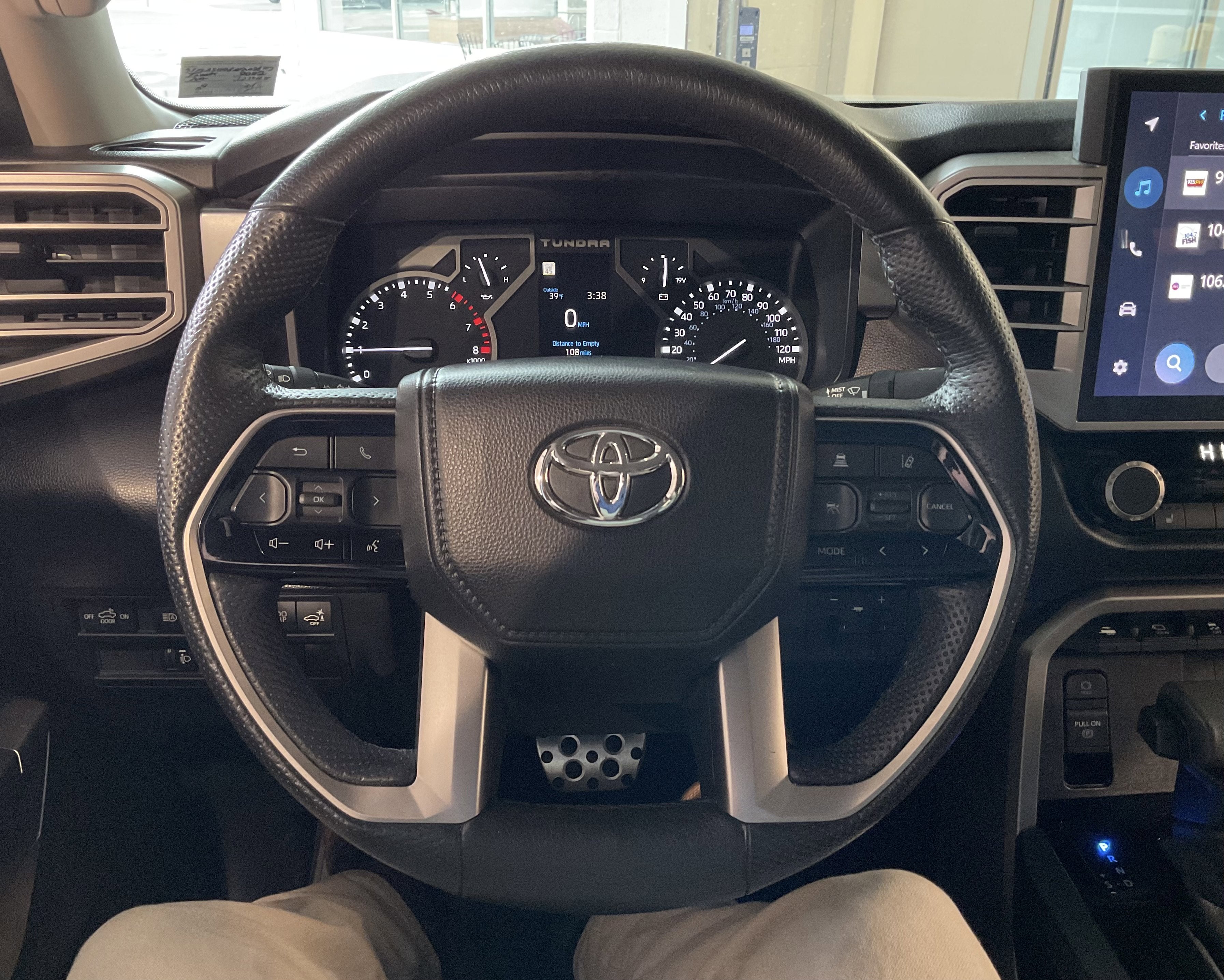 2022 Toyota Tundra SR5