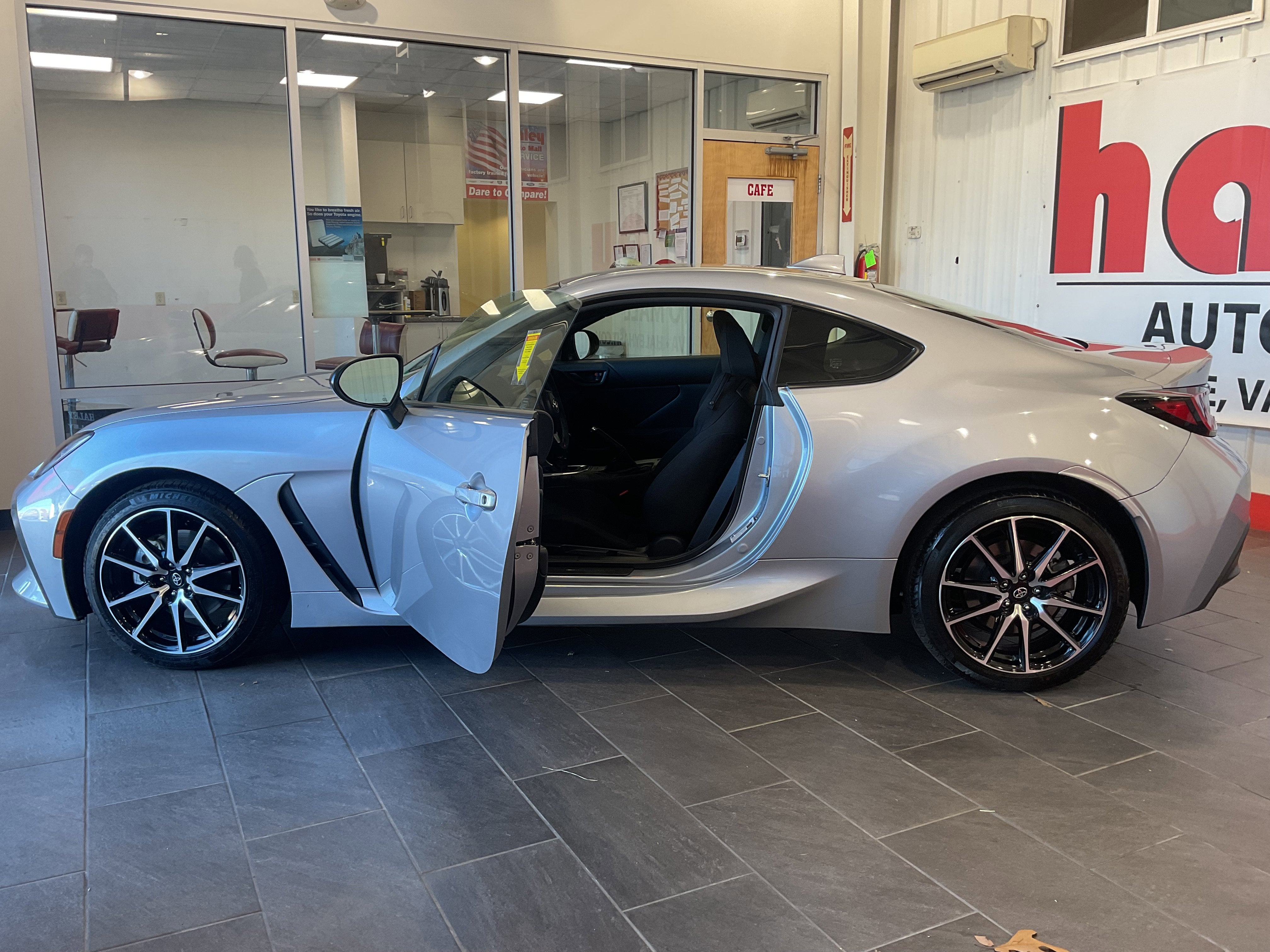 2025 Toyota GR86 Base