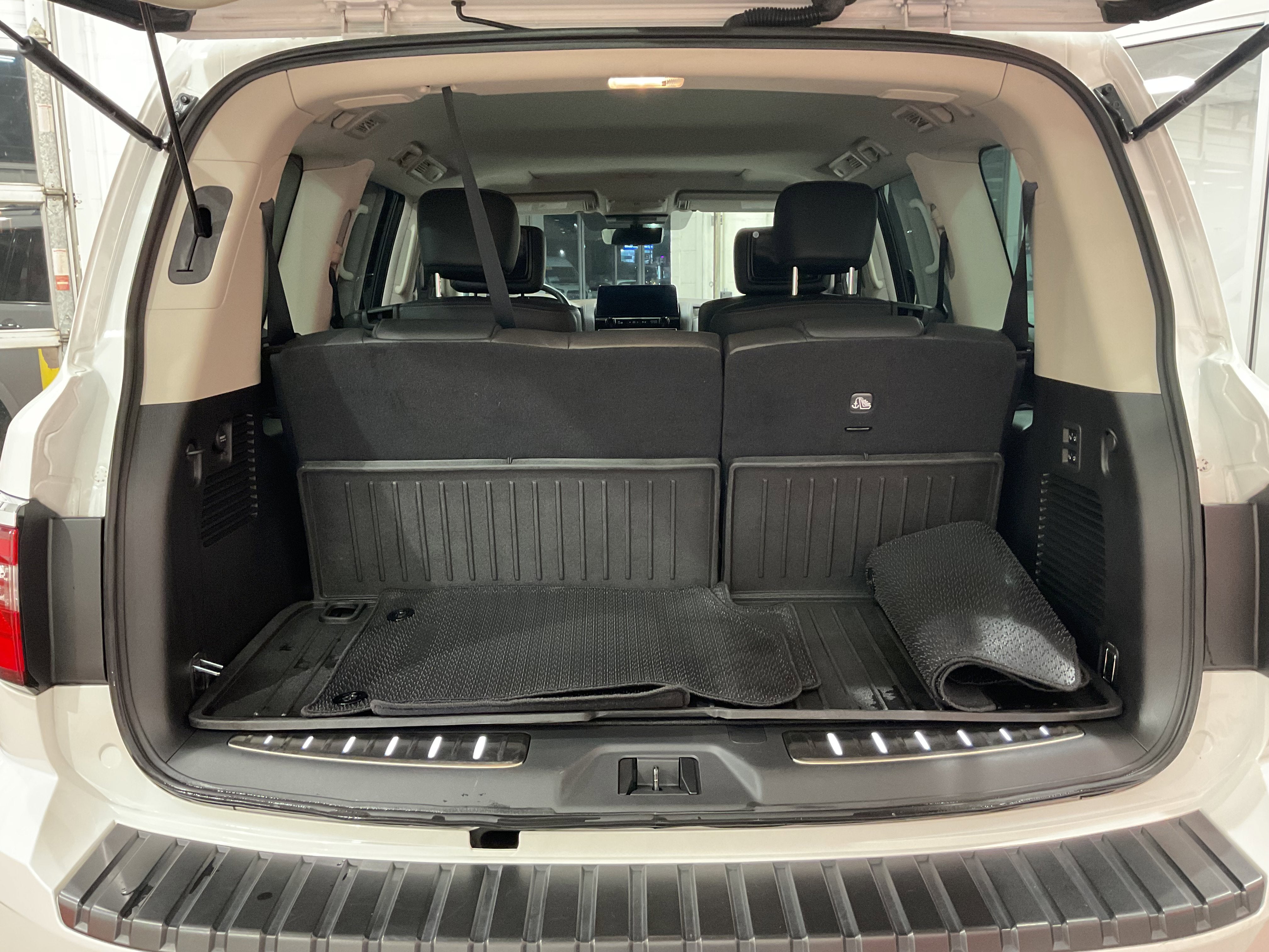 2023 Nissan Armada Platinum