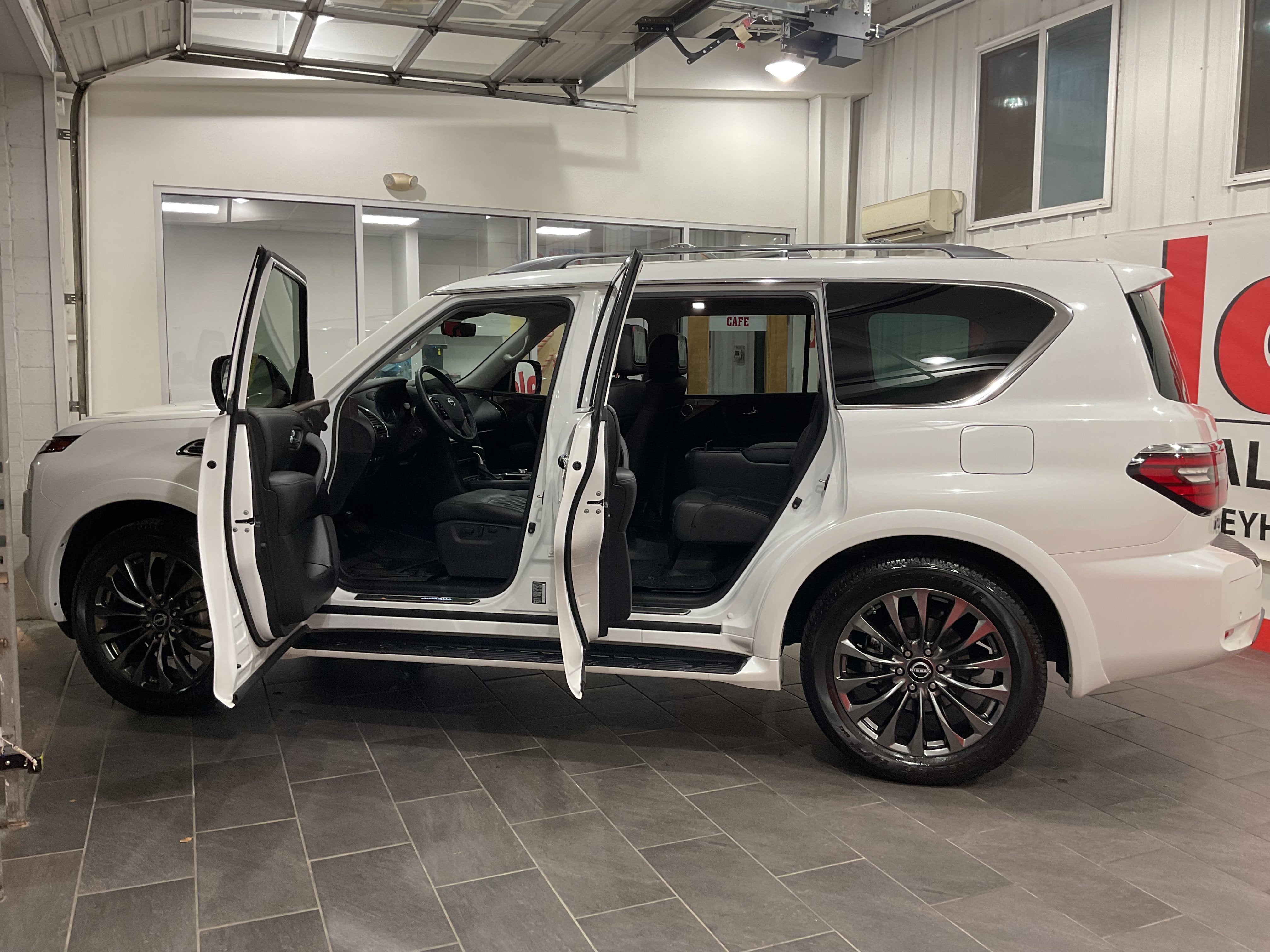 2023 Nissan Armada Platinum