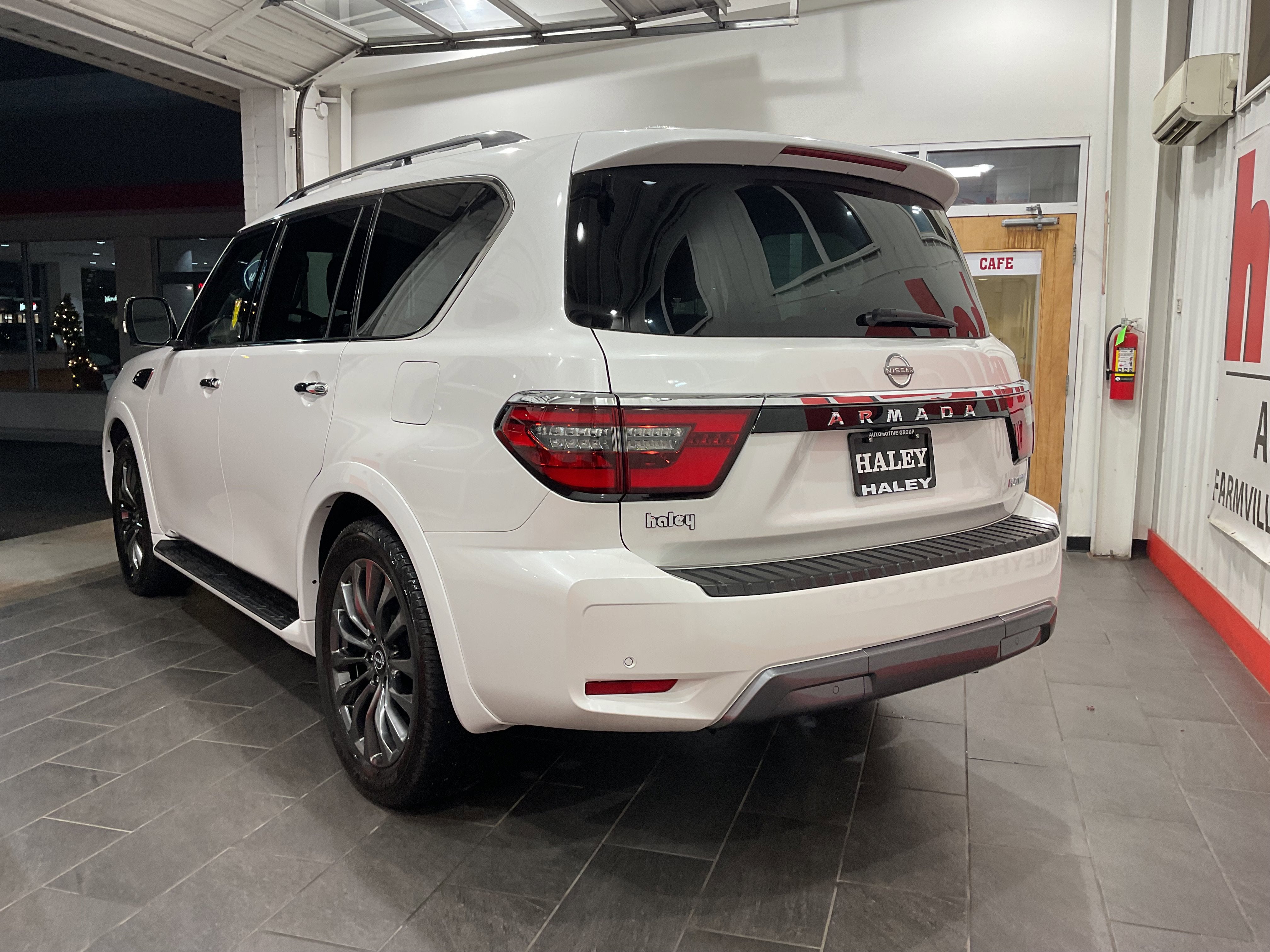 2023 Nissan Armada Platinum