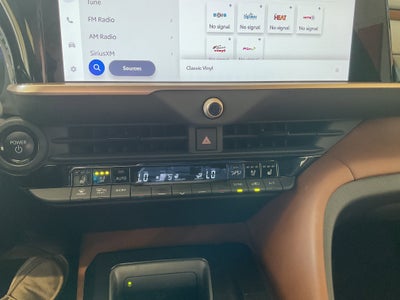 2025 Toyota Crown Signia Limited