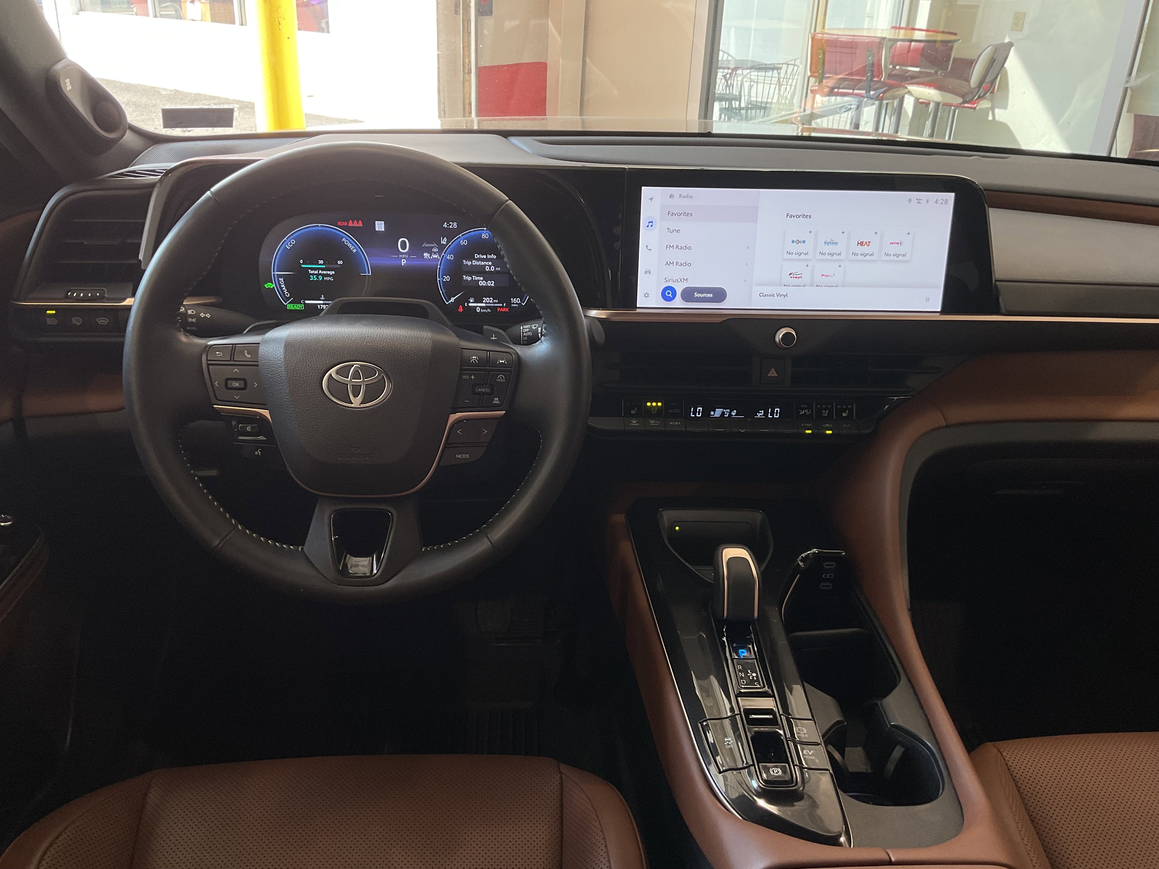 2025 Toyota Crown Signia Limited