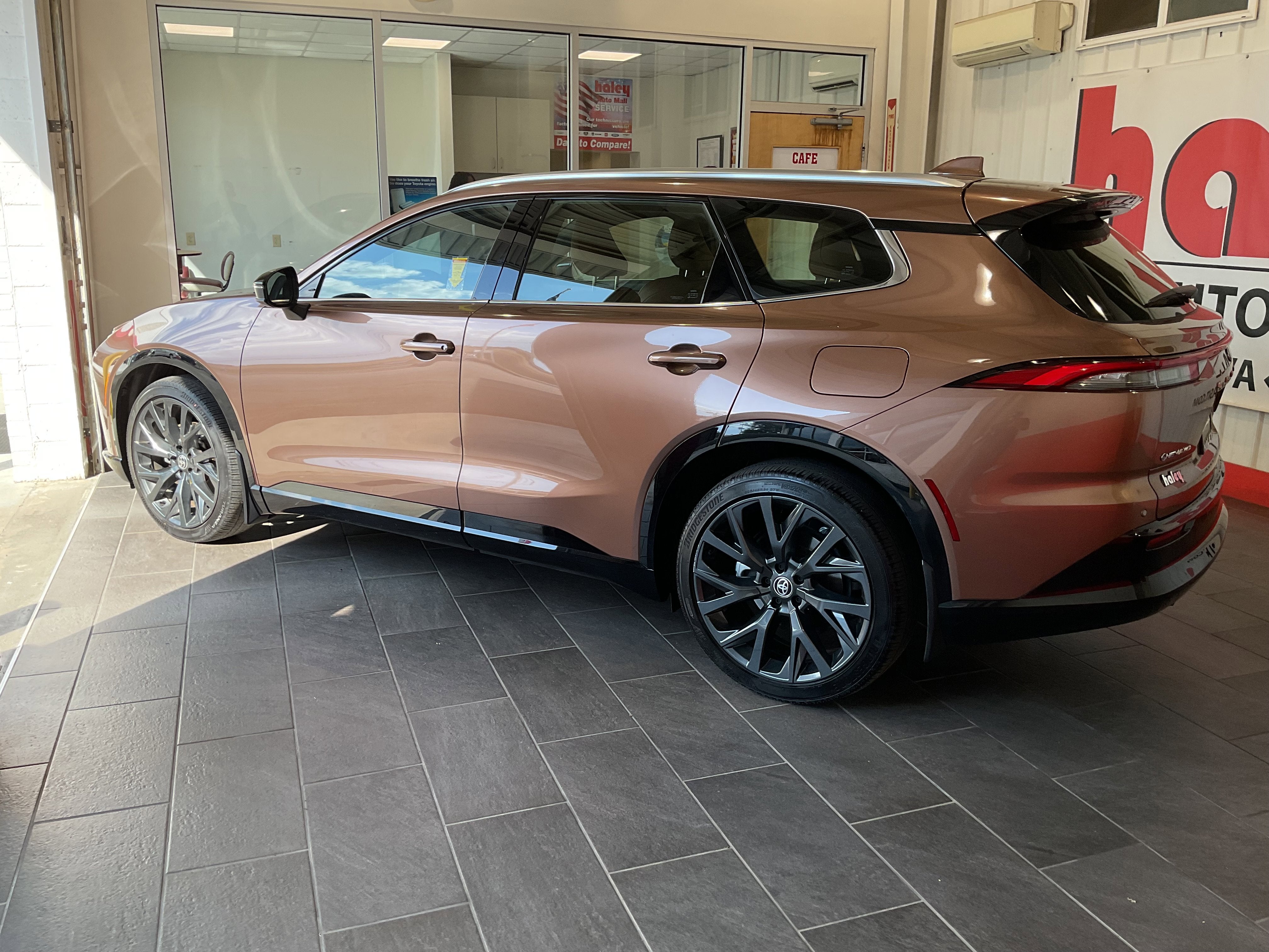 2025 Toyota Crown Signia Limited