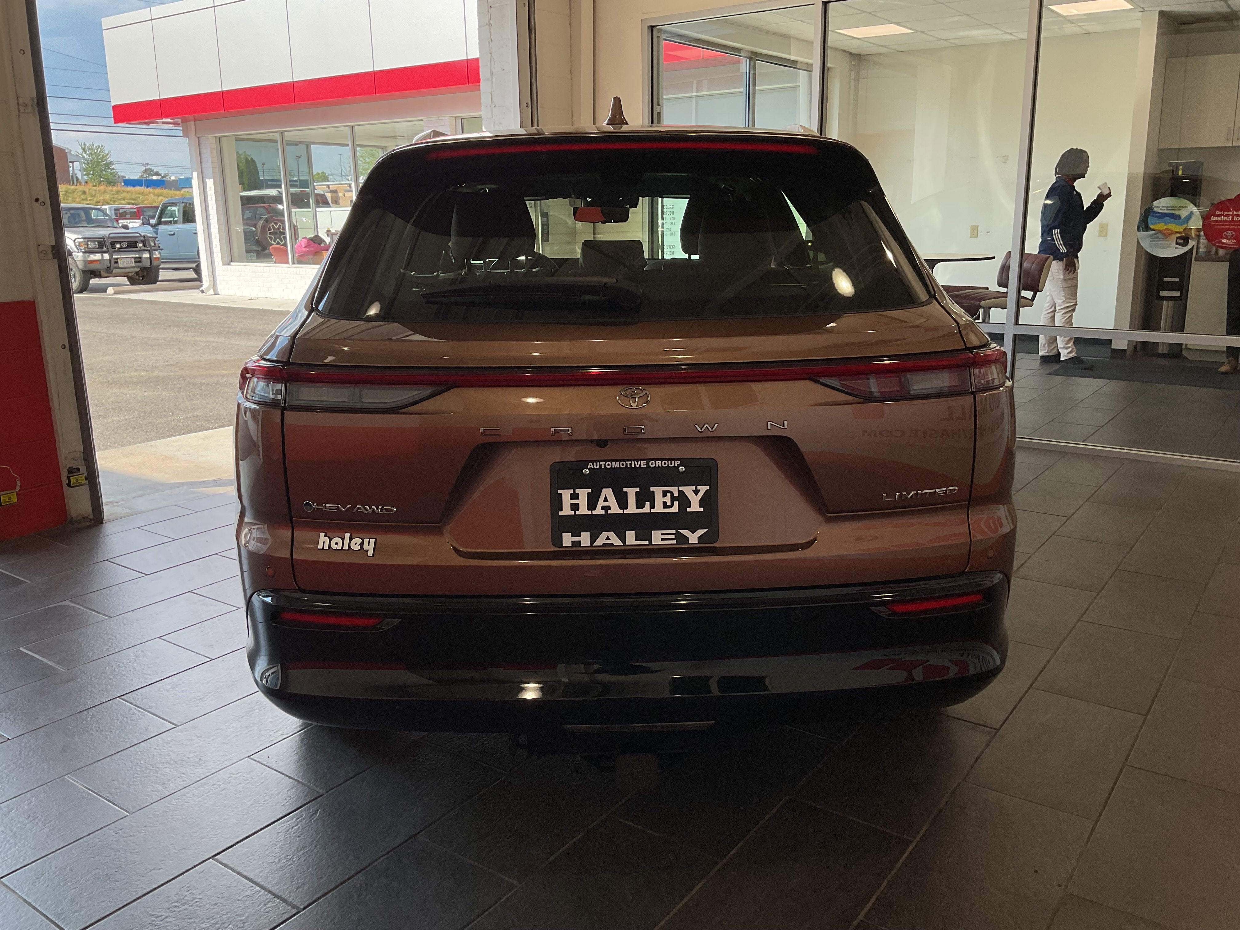 2025 Toyota Crown Signia Limited