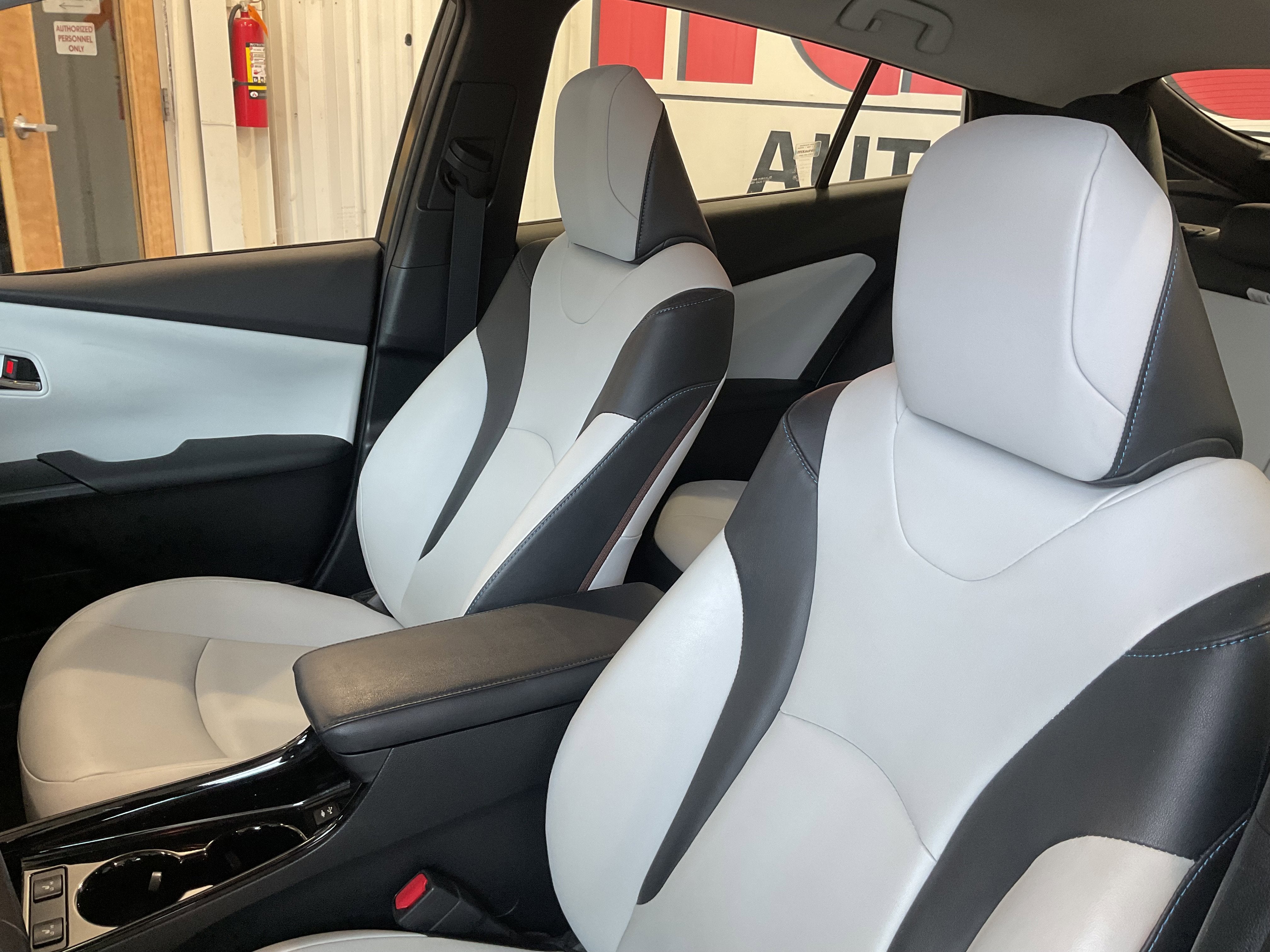 2019 Toyota Prius LE