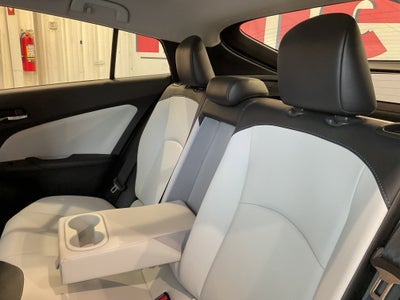 2019 Toyota Prius LE