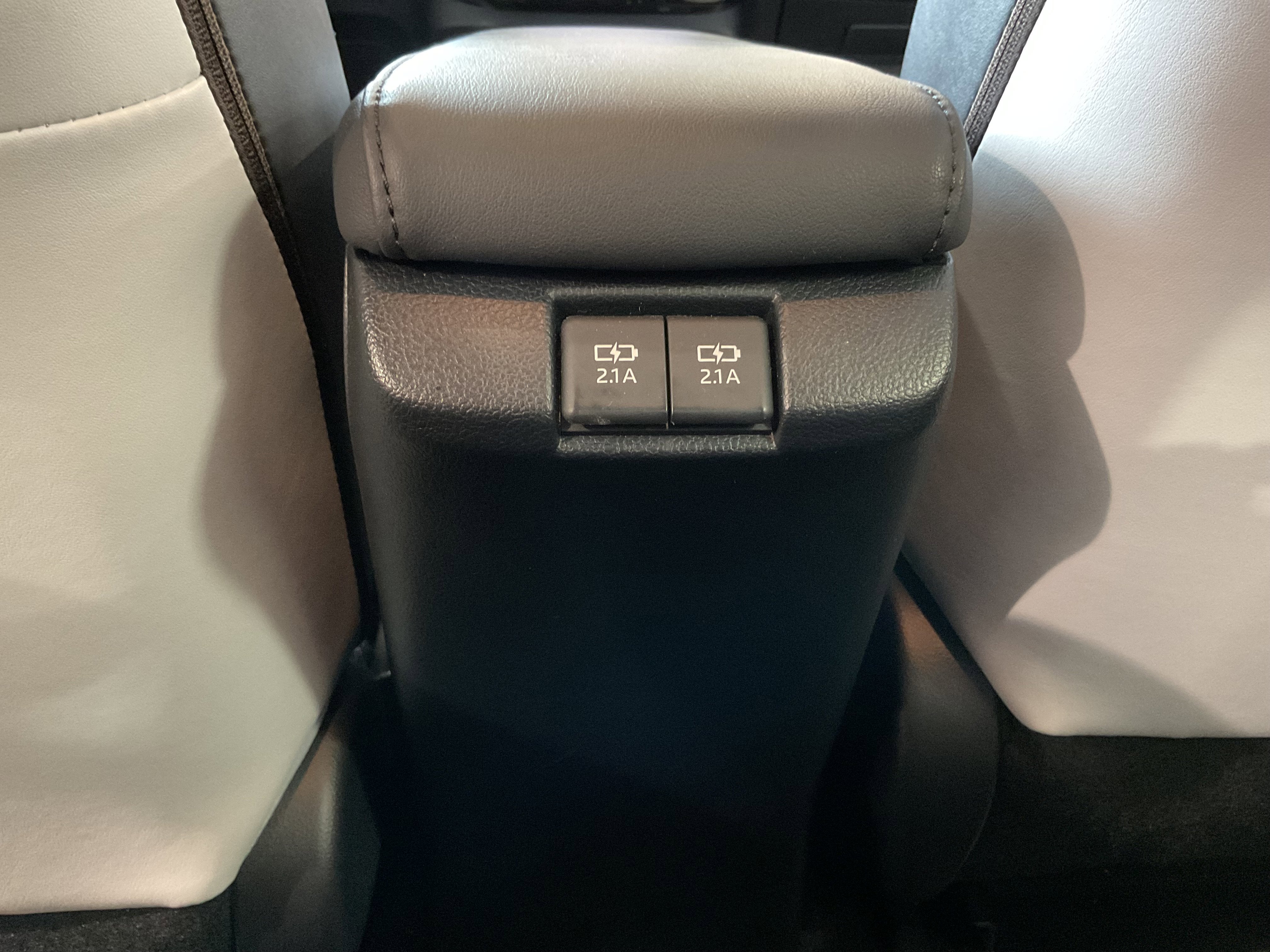2019 Toyota Prius LE