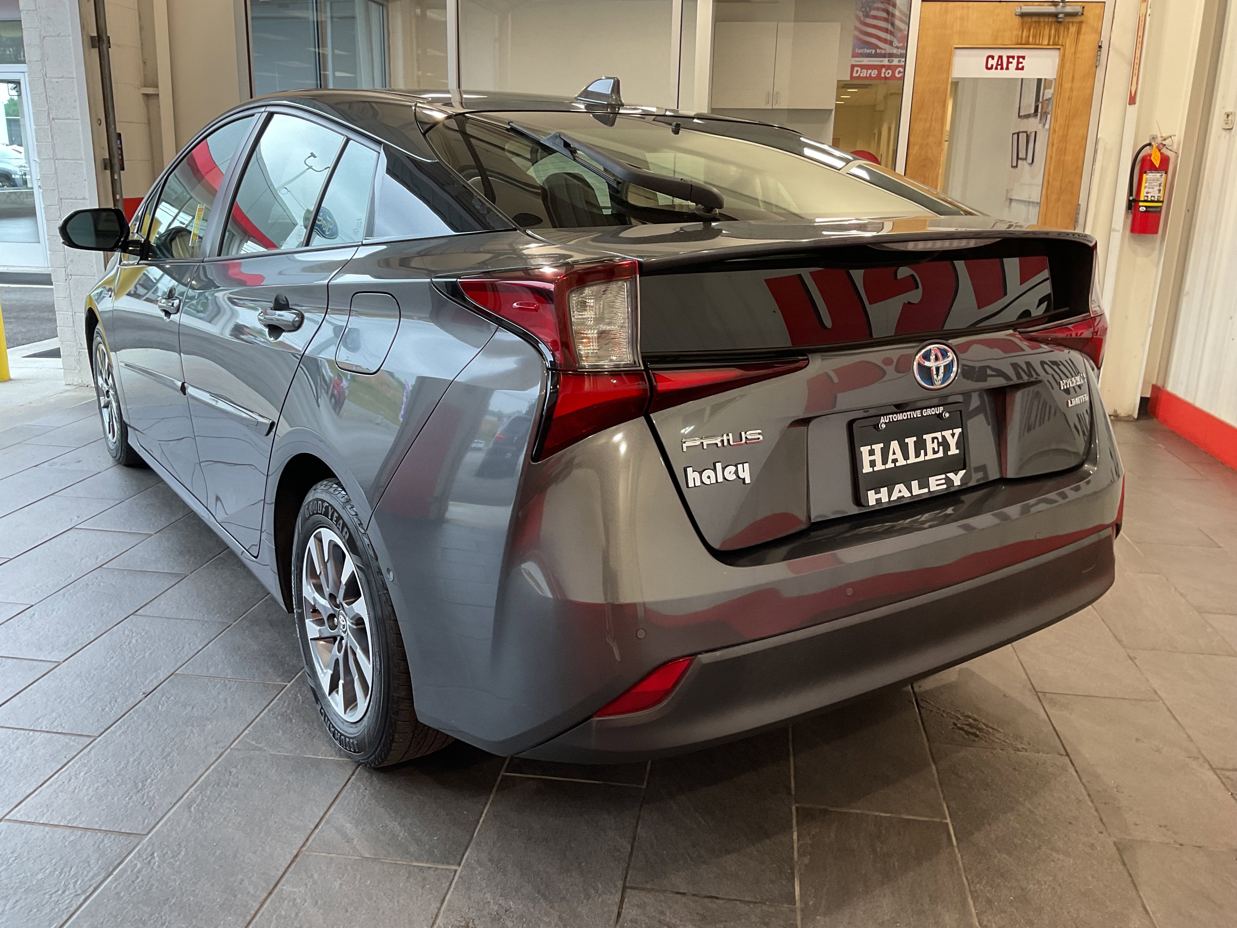2019 Toyota Prius LE