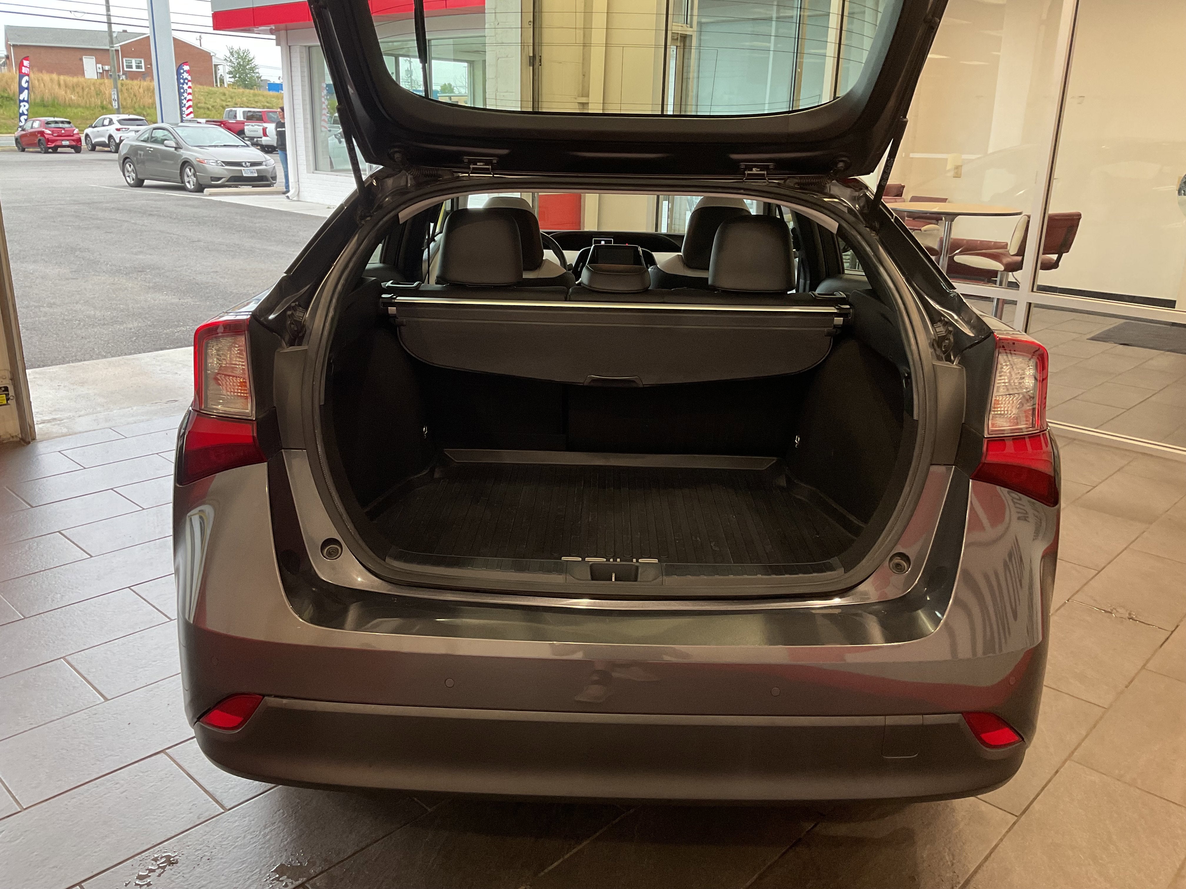 2019 Toyota Prius LE