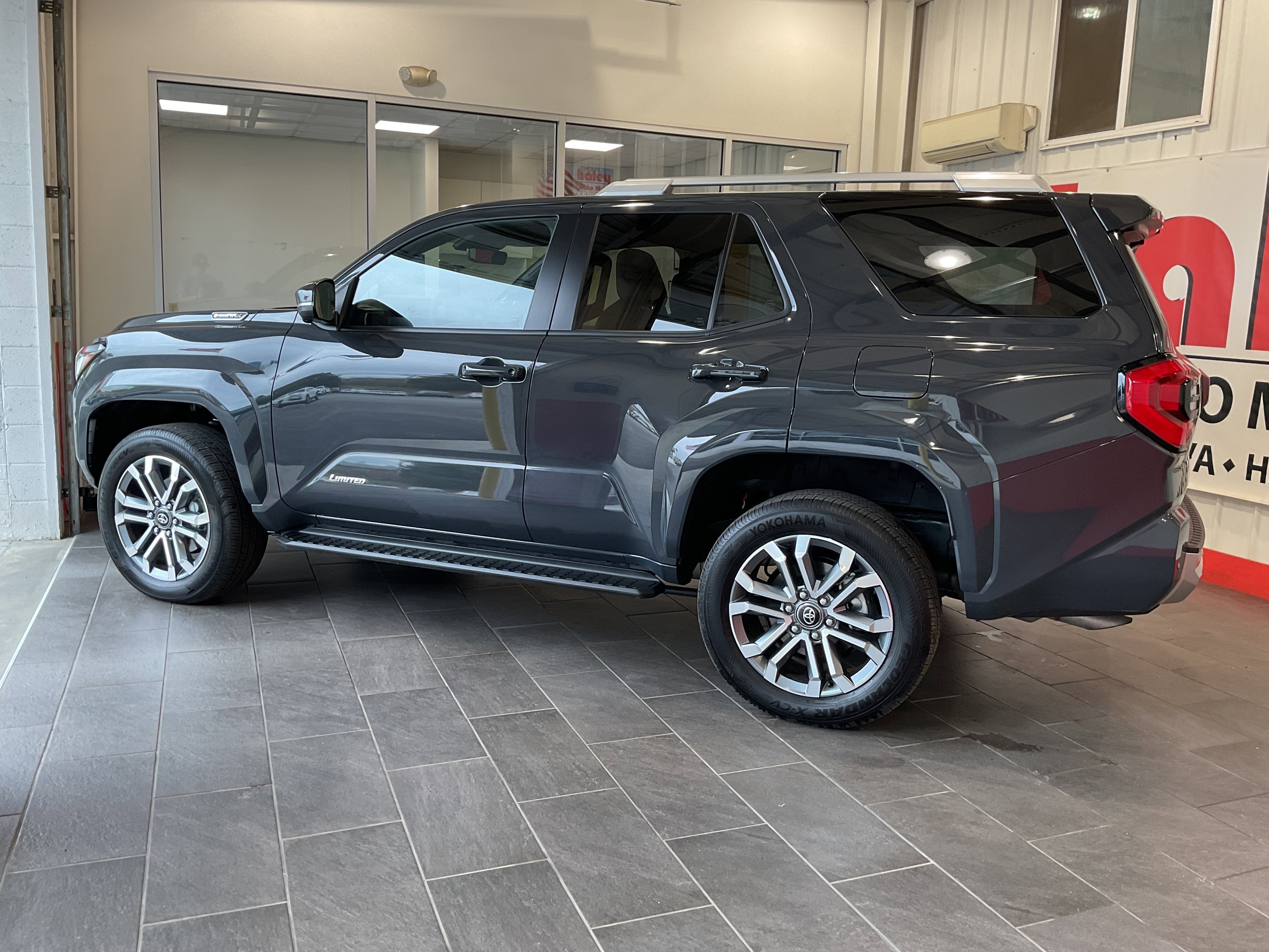 2025 Toyota 4Runner Hybrid Limited