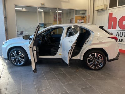 2022 Lexus UX UX 250h Luxury
