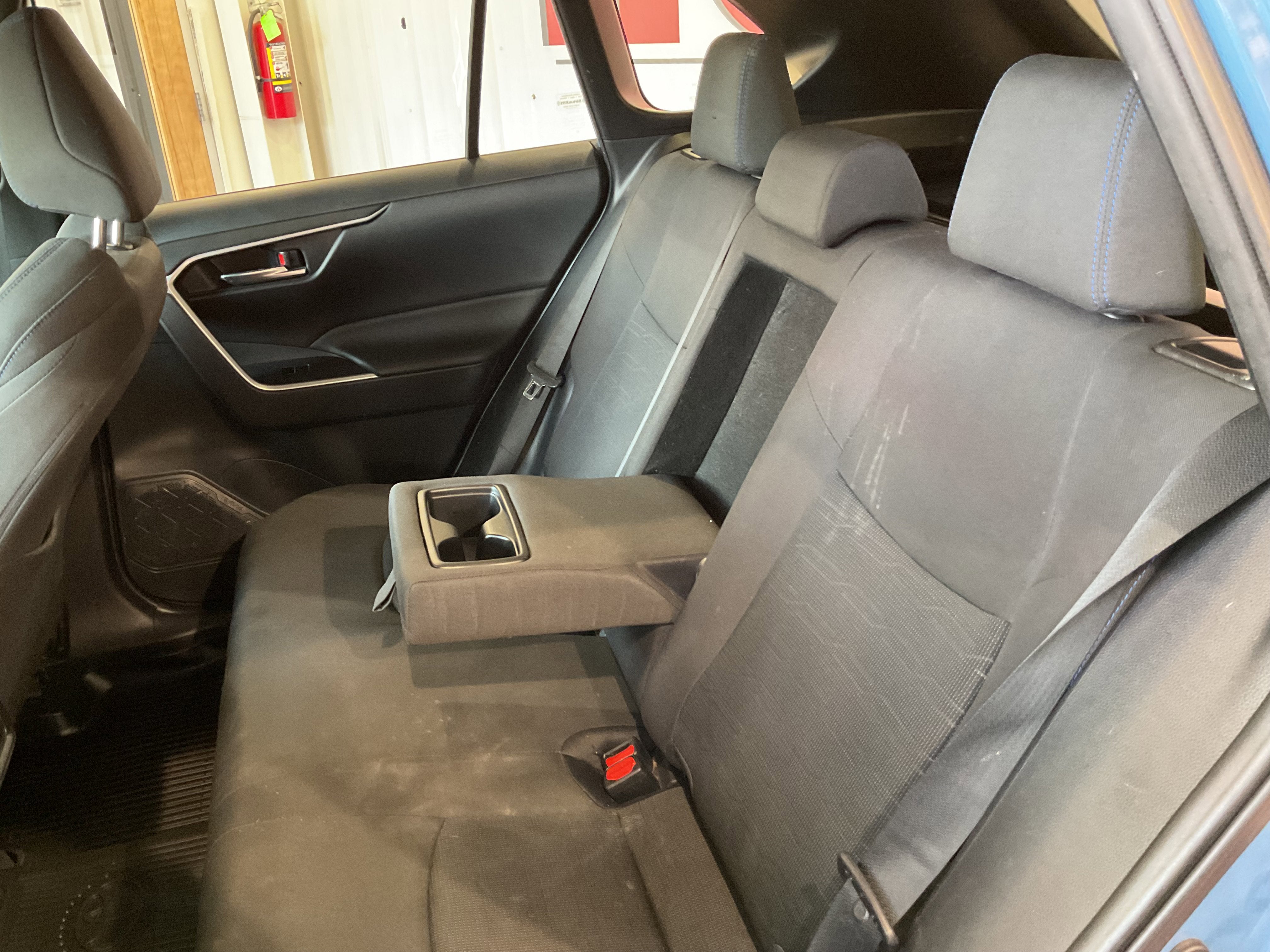 2022 Toyota RAV4 Hybrid SE