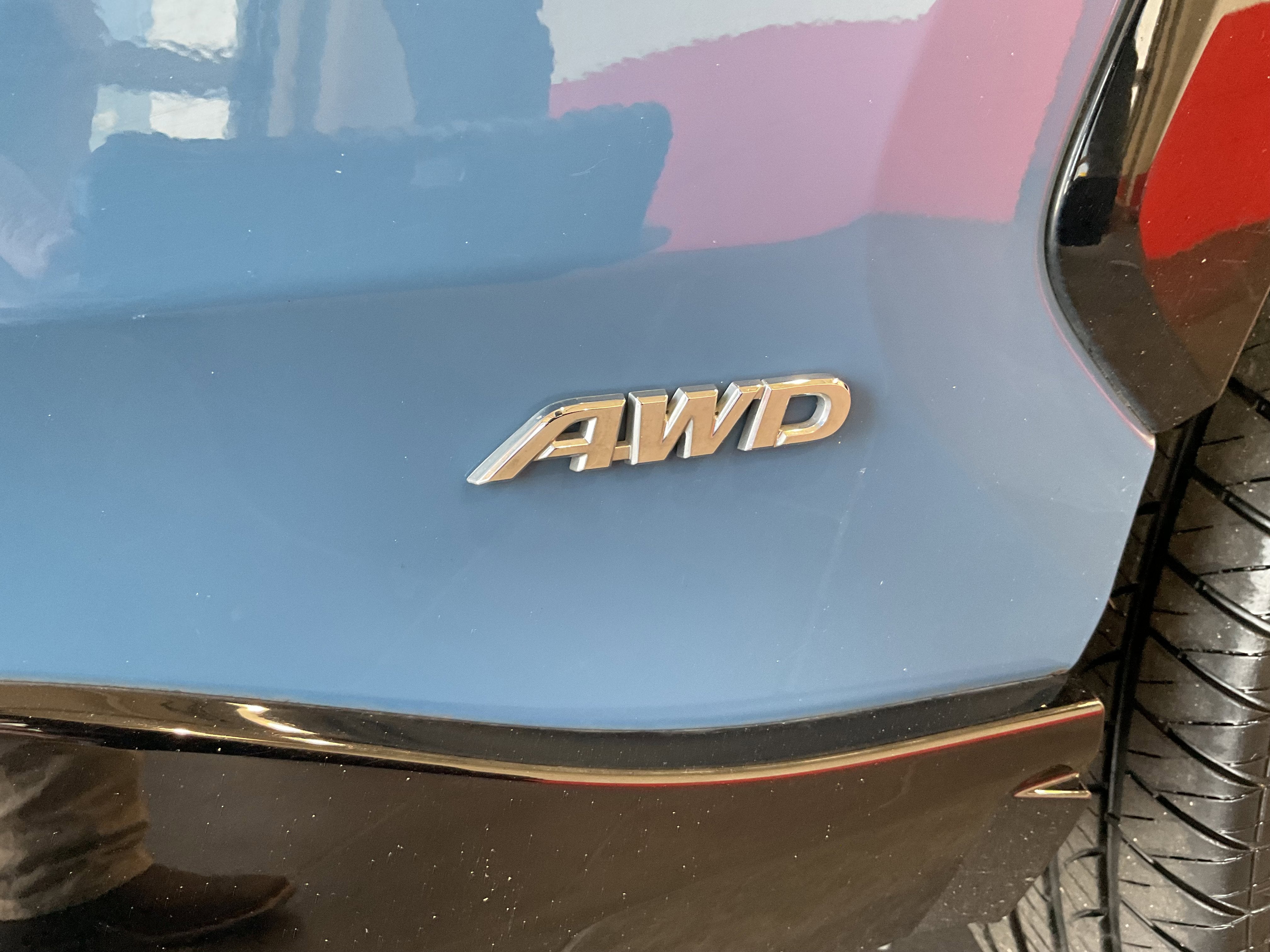 2022 Toyota RAV4 Hybrid SE