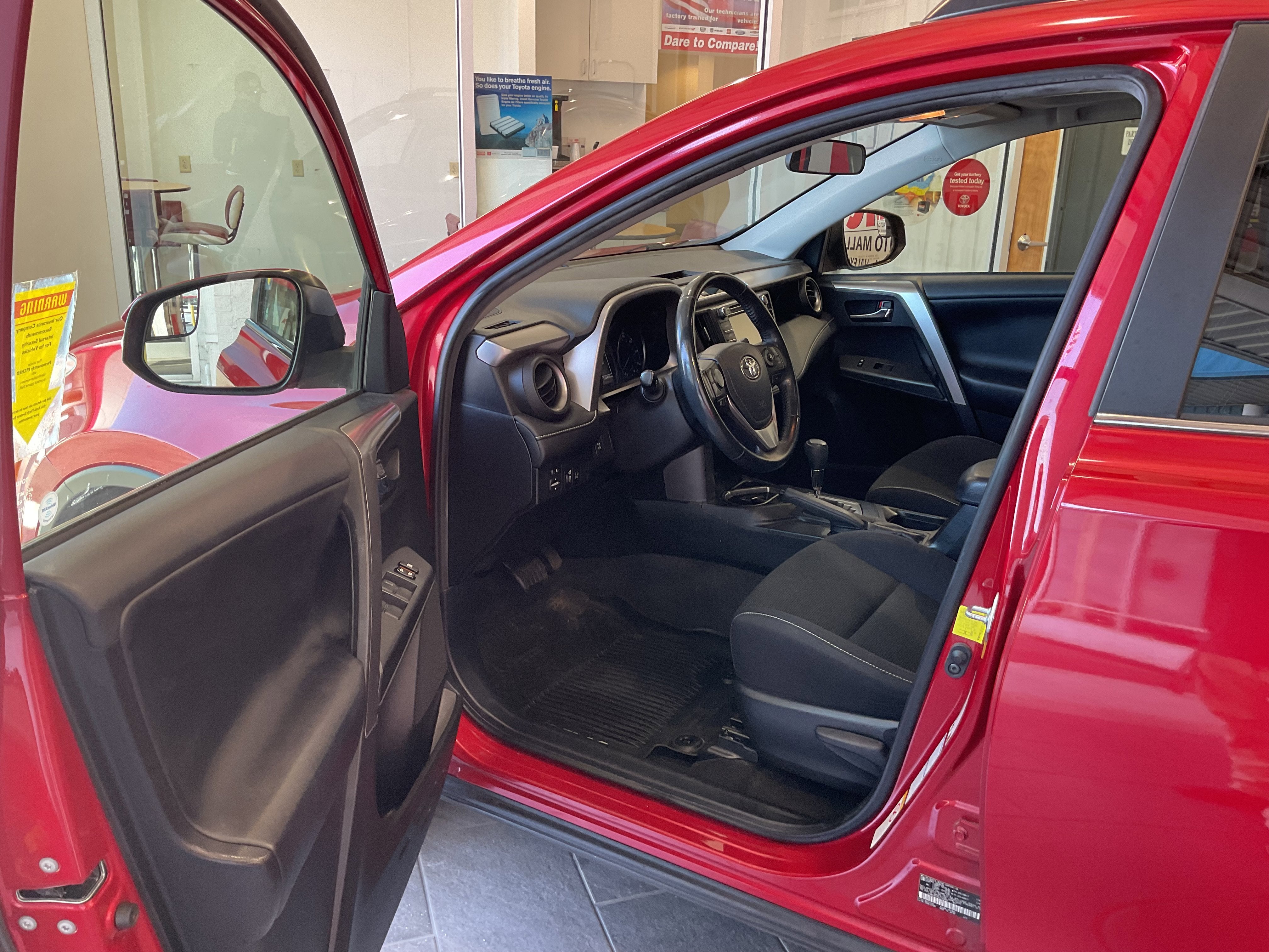 2017 Toyota RAV4 XLE