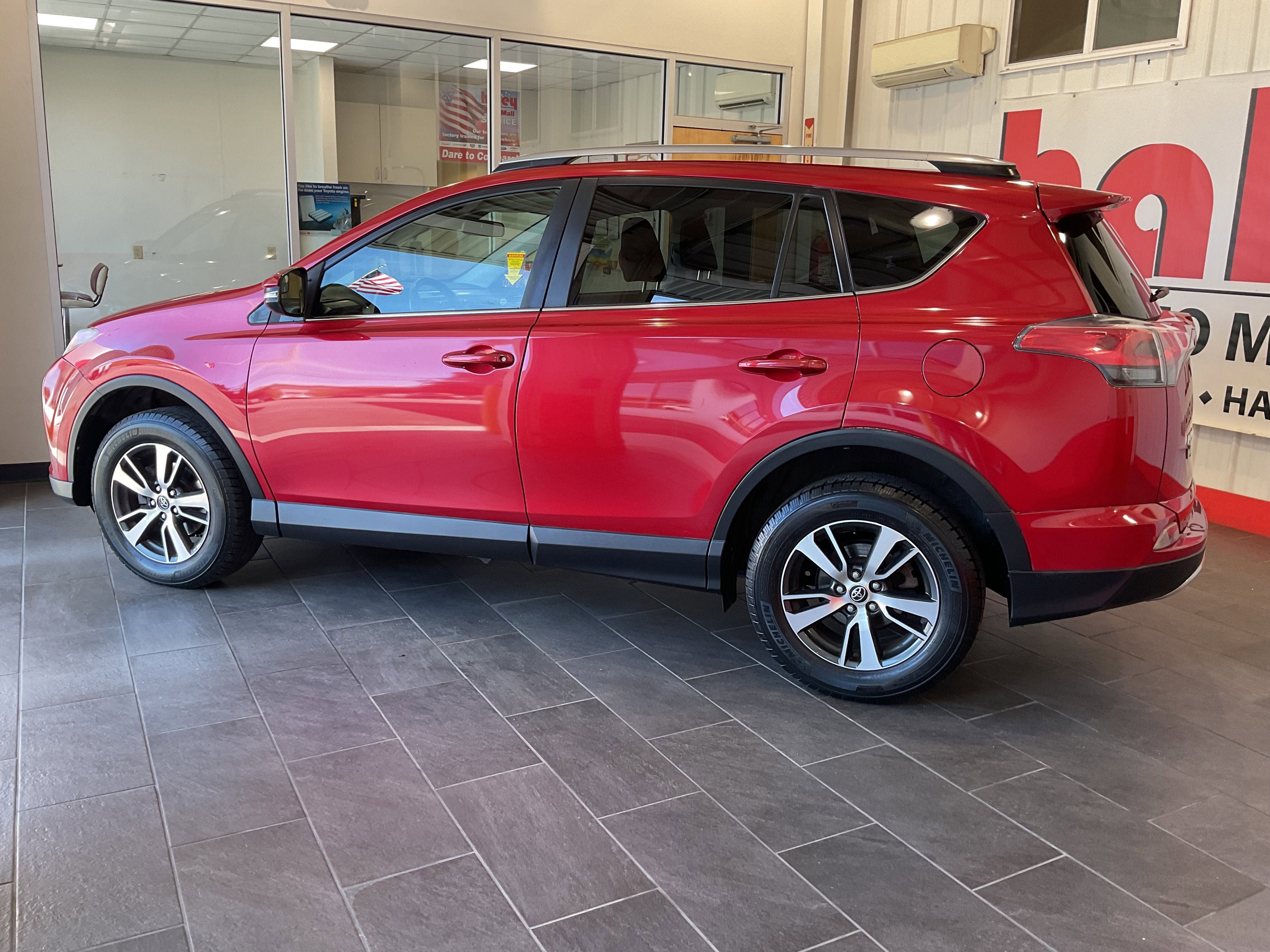 2017 Toyota RAV4 XLE