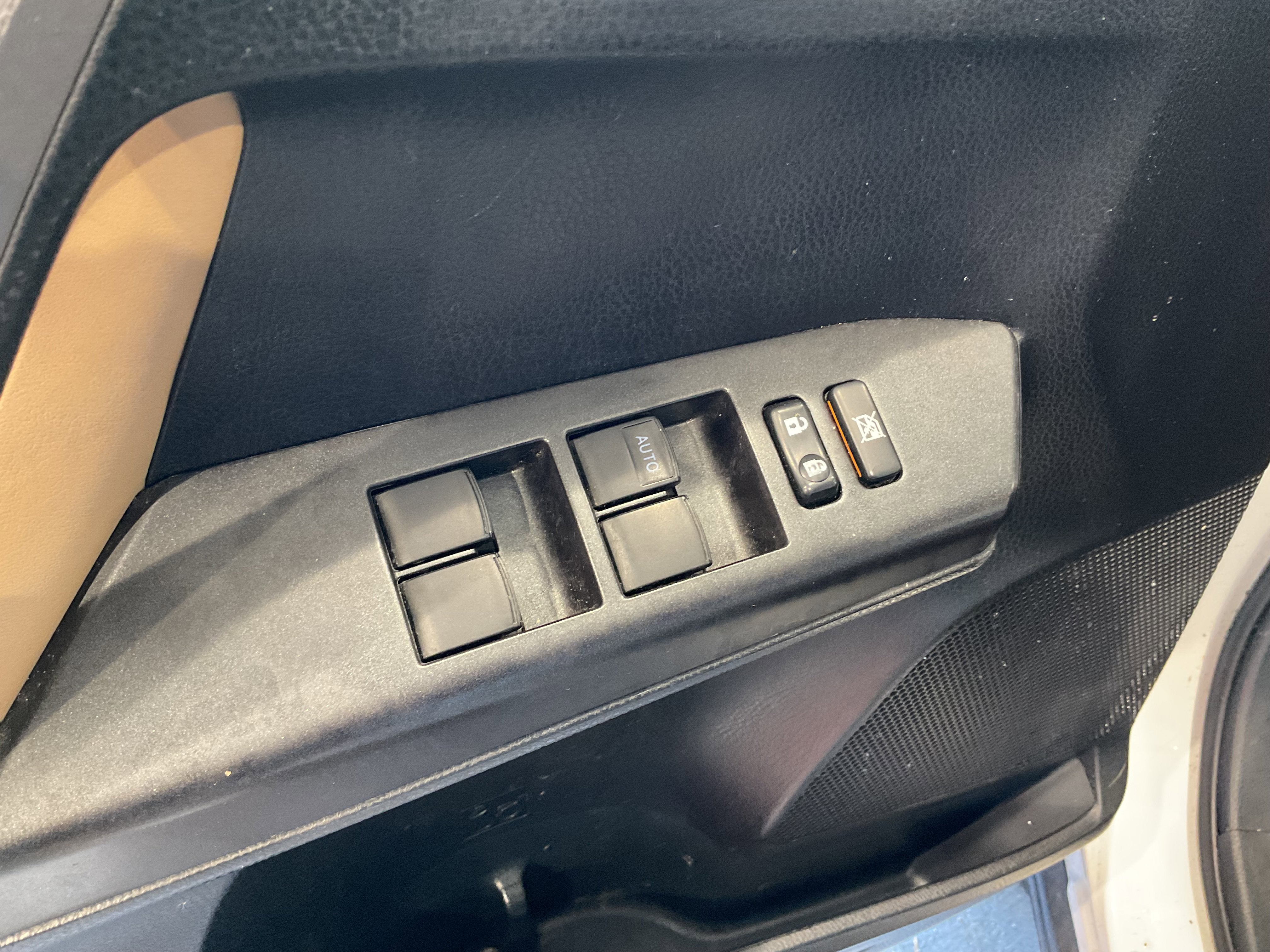 2018 Toyota RAV4 Hybrid XLE