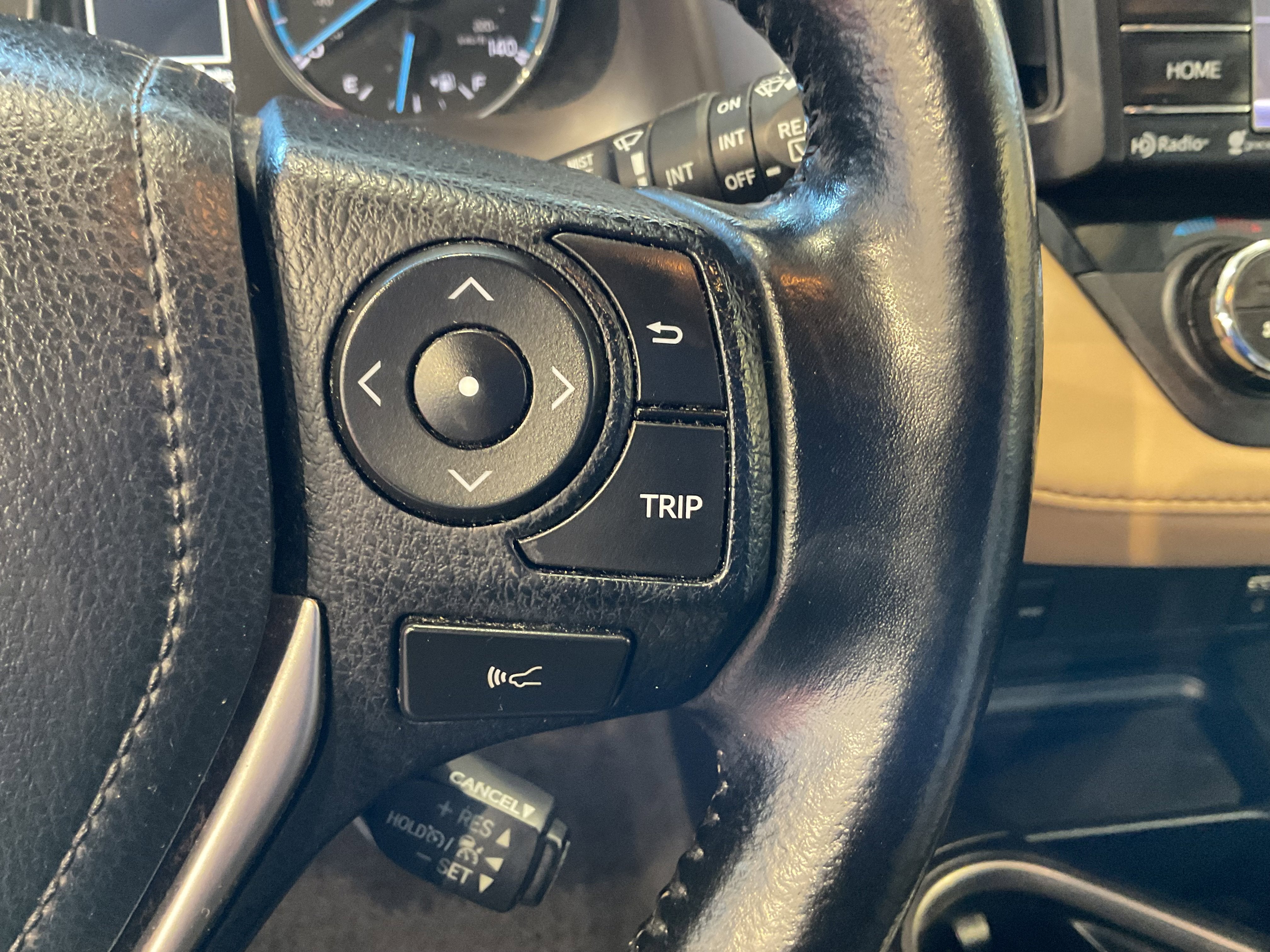 2018 Toyota RAV4 Hybrid XLE