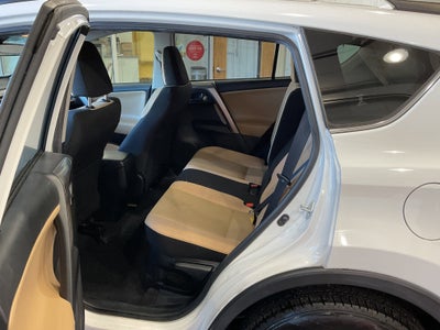 2018 Toyota RAV4 Hybrid XLE