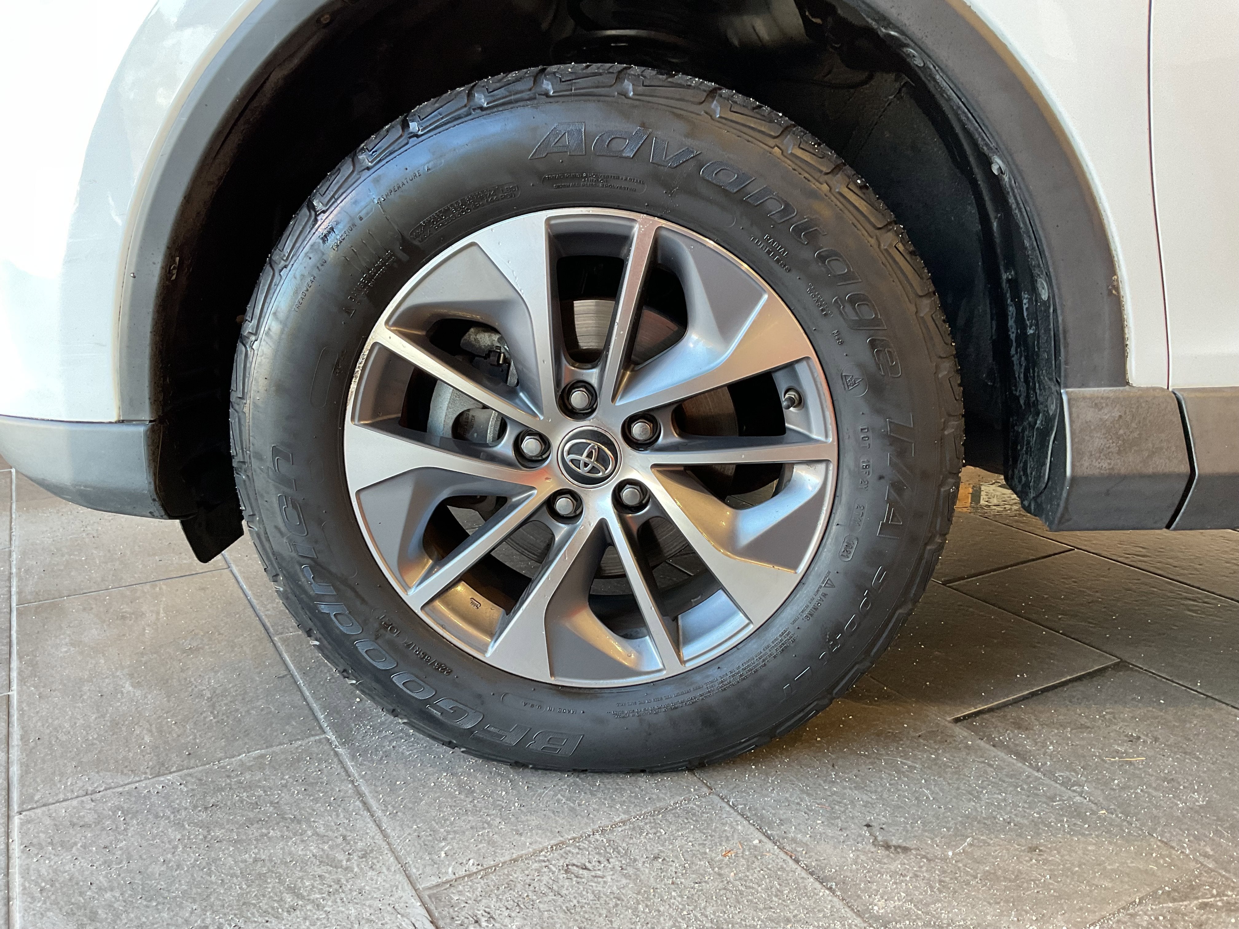 2018 Toyota RAV4 Hybrid XLE